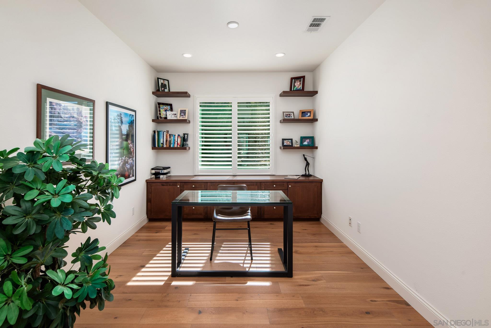 Detail Gallery Image 21 of 47 For 7911  Lusardi Creek Ln, San Diego,  CA 92127 - 3 Beds | 2 Baths