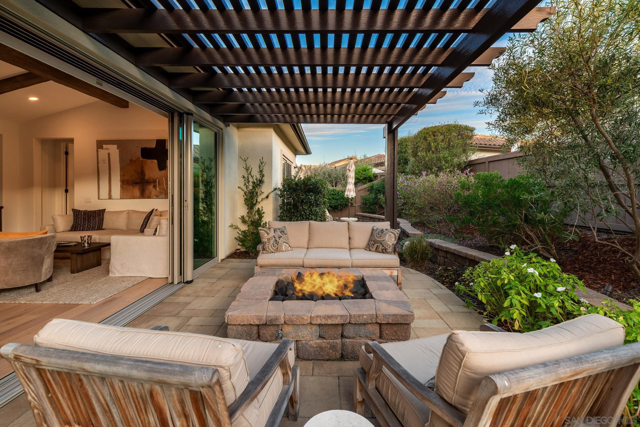 Detail Gallery Image 25 of 47 For 7911  Lusardi Creek Ln, San Diego,  CA 92127 - 3 Beds | 2 Baths