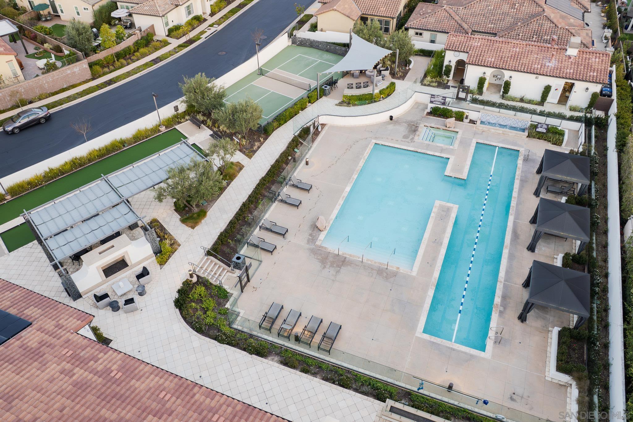 Detail Gallery Image 39 of 47 For 7911  Lusardi Creek Ln, San Diego,  CA 92127 - 3 Beds | 2 Baths