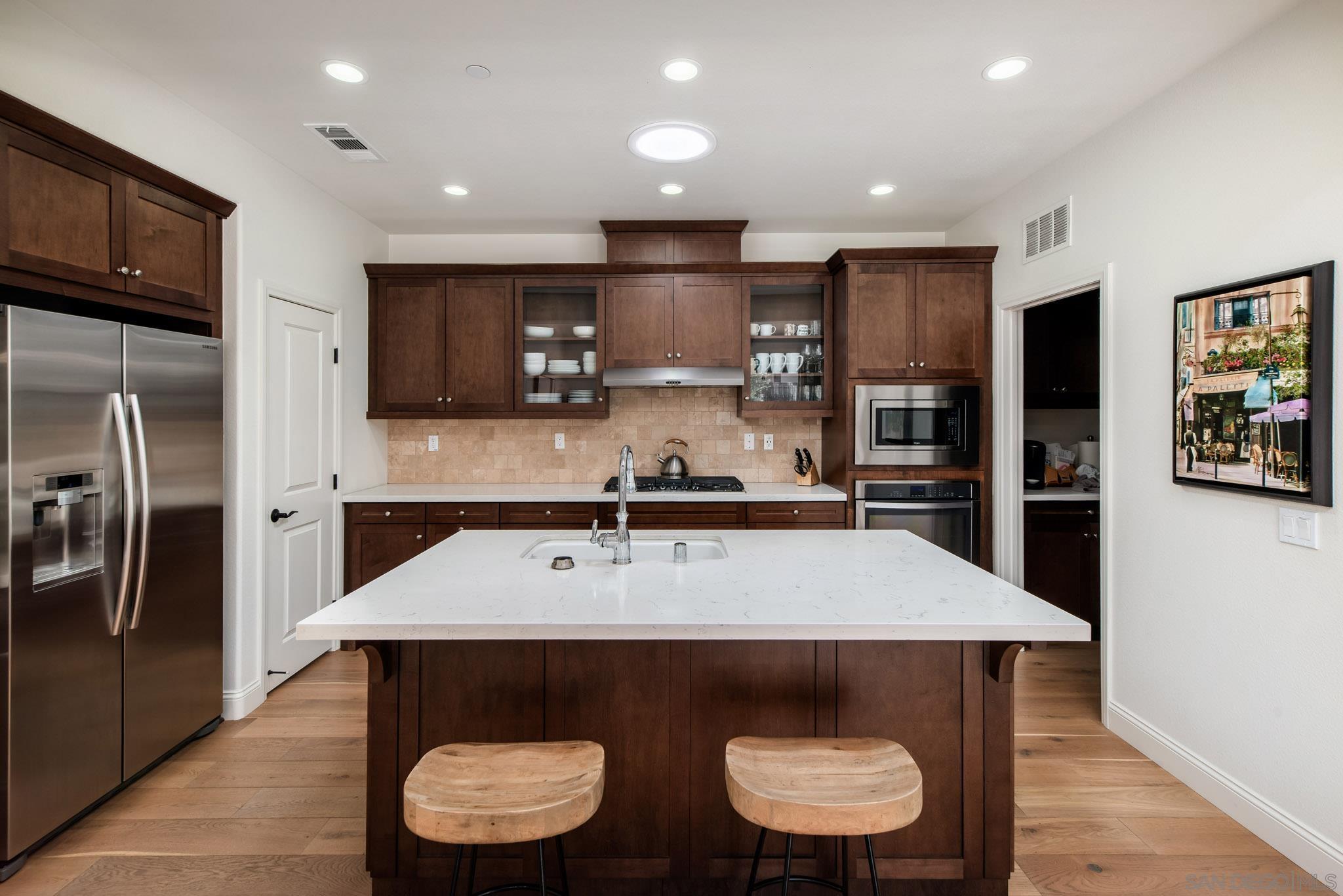 Detail Gallery Image 8 of 47 For 7911  Lusardi Creek Ln, San Diego,  CA 92127 - 3 Beds | 2 Baths