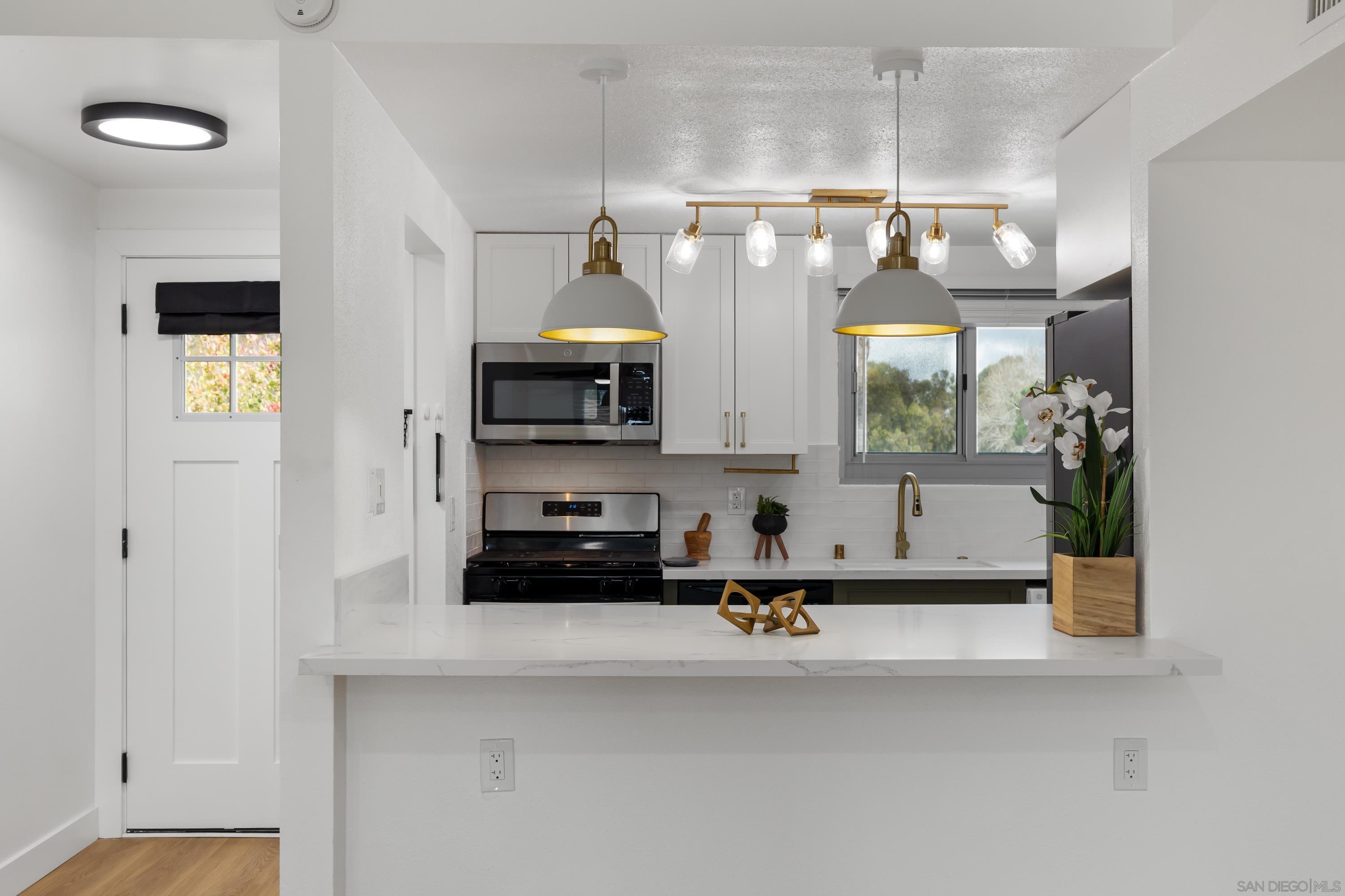 Detail Gallery Image 2 of 17 For 2715  a Street, San Diego,  CA 92102 - – Beds | – Baths