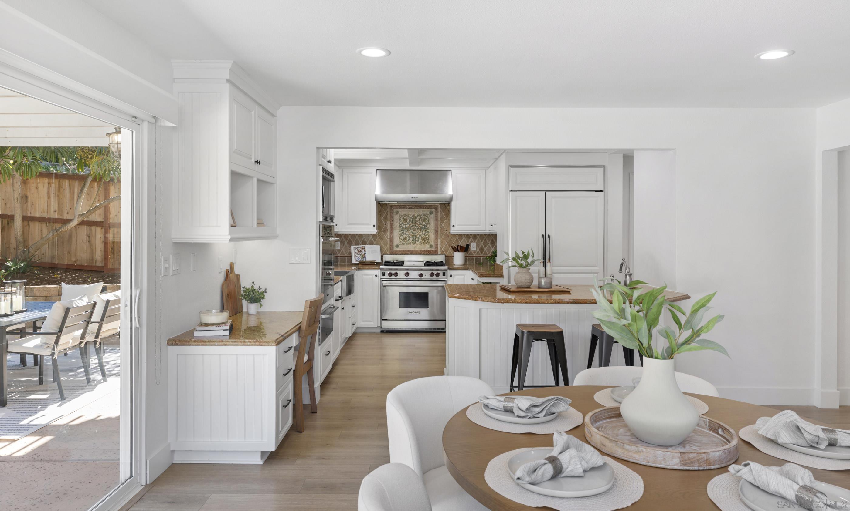 Detail Gallery Image 14 of 57 For 2518  Caminito La Paz, La Jolla,  CA 92037 - 4 Beds | 4/1 Baths