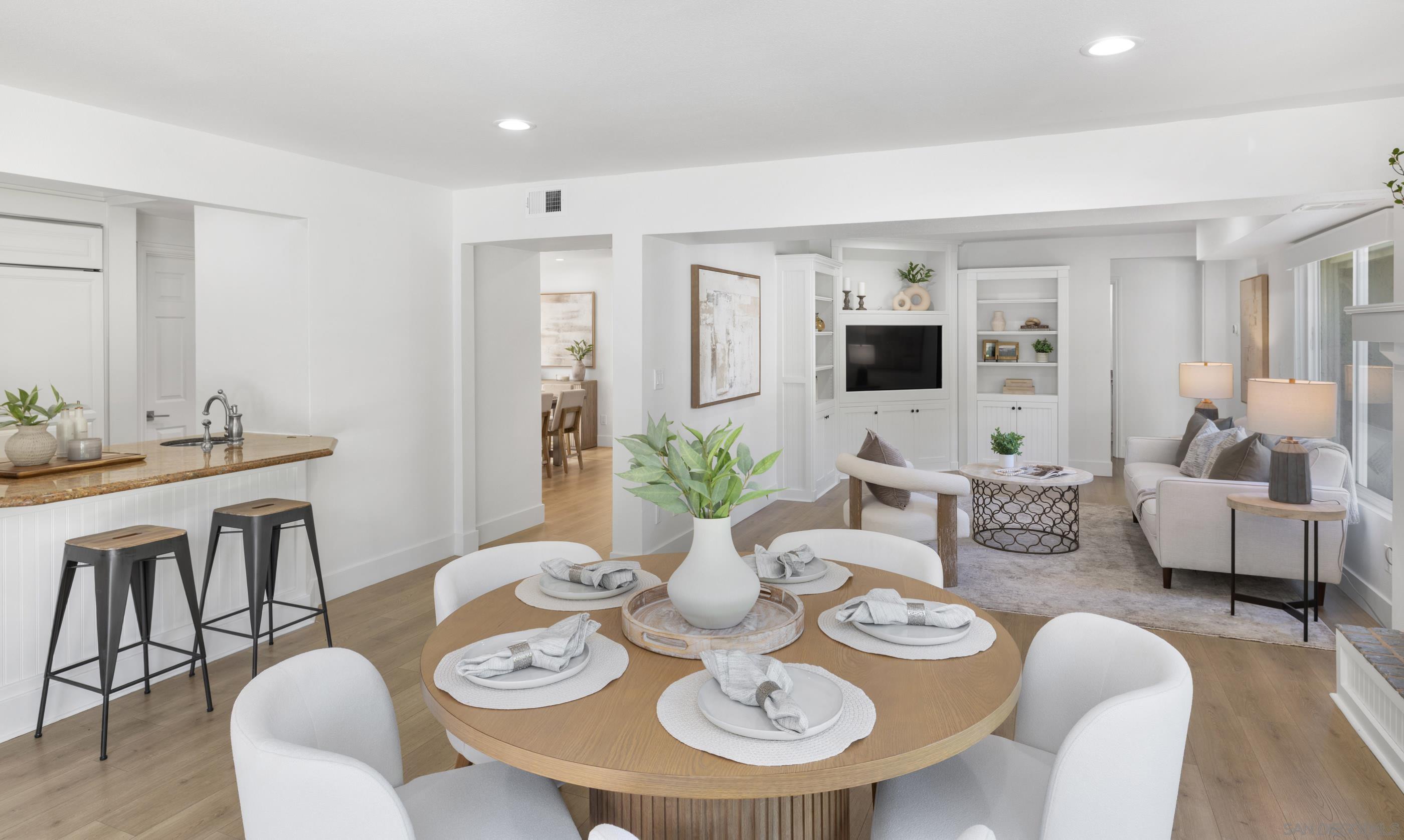 Detail Gallery Image 15 of 57 For 2518  Caminito La Paz, La Jolla,  CA 92037 - 4 Beds | 4/1 Baths