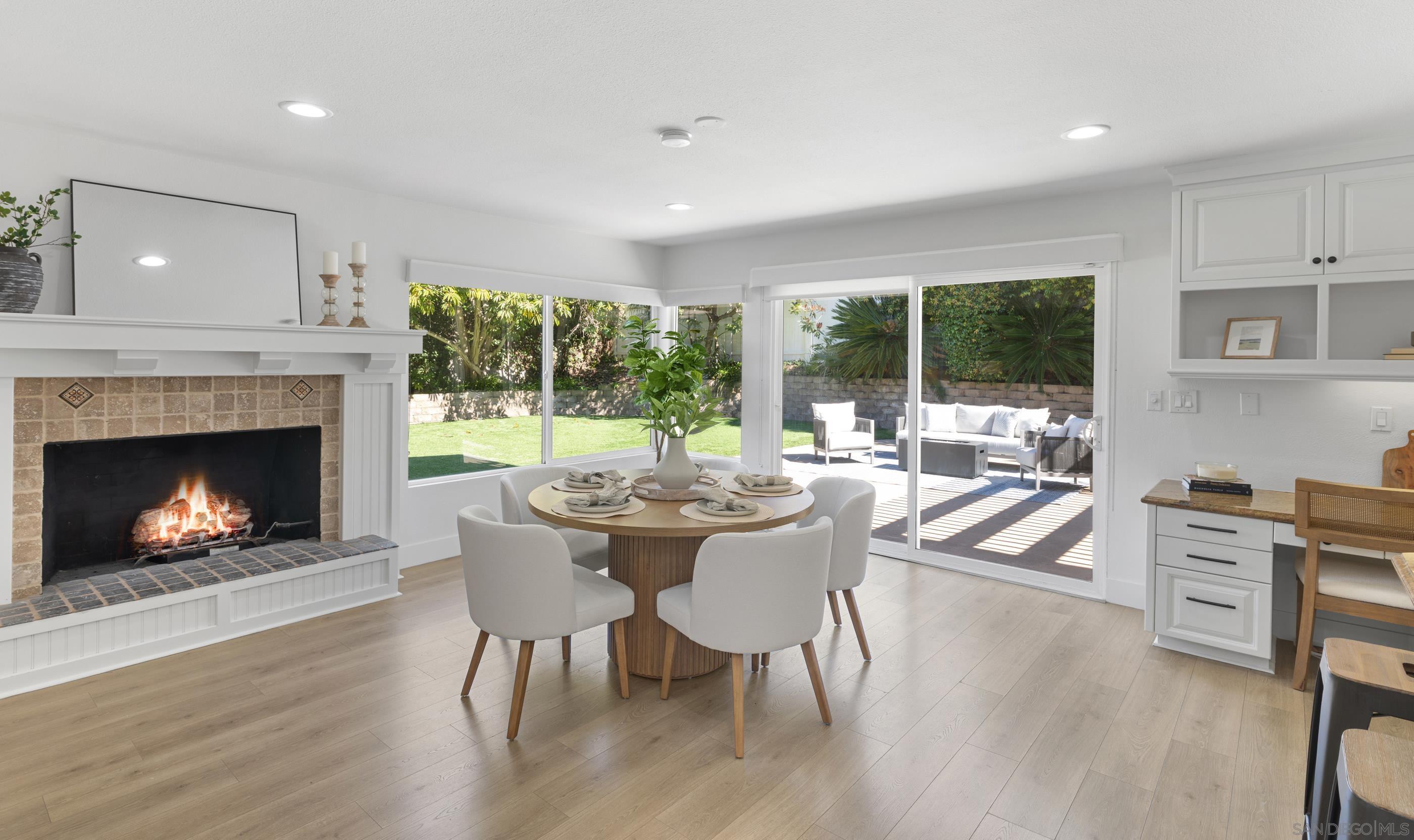 Detail Gallery Image 16 of 57 For 2518  Caminito La Paz, La Jolla,  CA 92037 - 4 Beds | 4/1 Baths