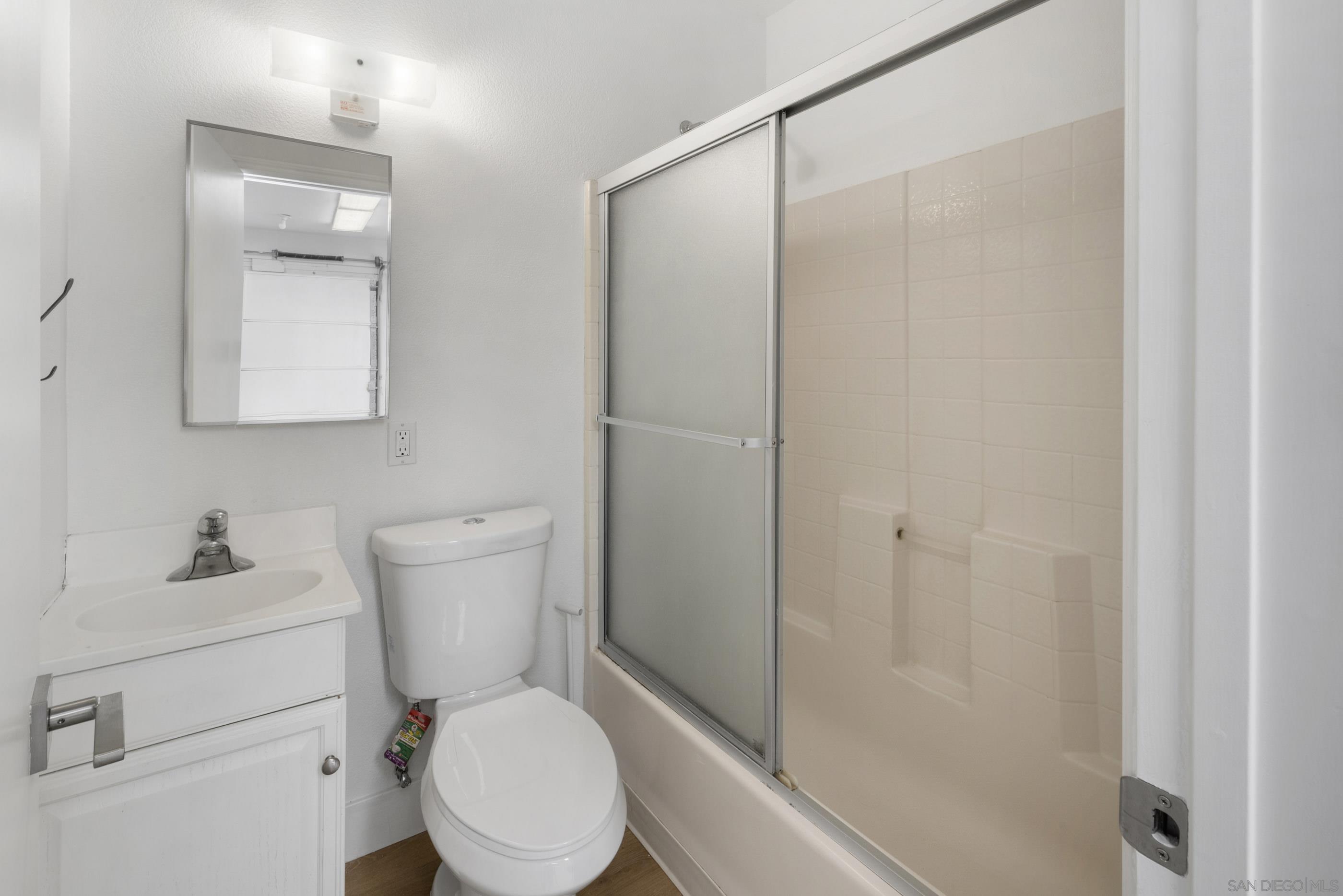 Detail Gallery Image 24 of 57 For 2518  Caminito La Paz, La Jolla,  CA 92037 - 4 Beds | 4/1 Baths