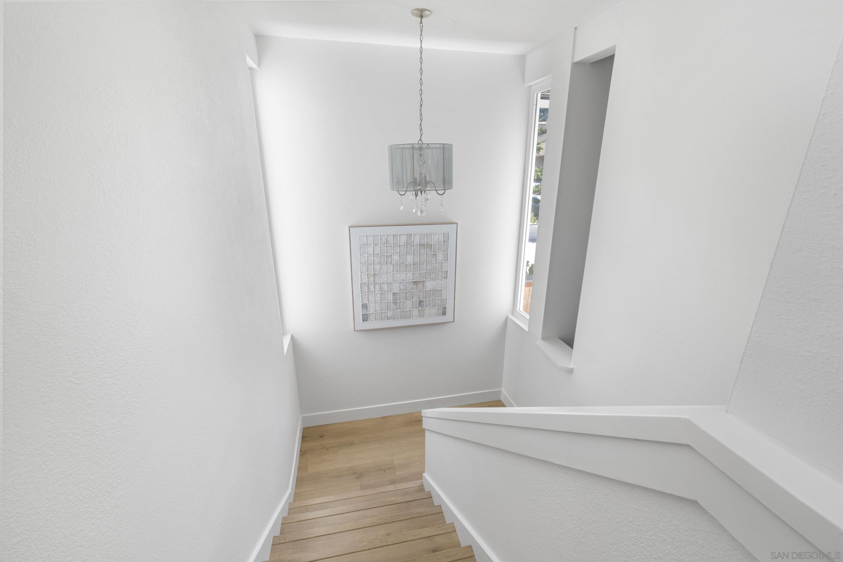 Detail Gallery Image 26 of 57 For 2518  Caminito La Paz, La Jolla,  CA 92037 - 4 Beds | 4/1 Baths