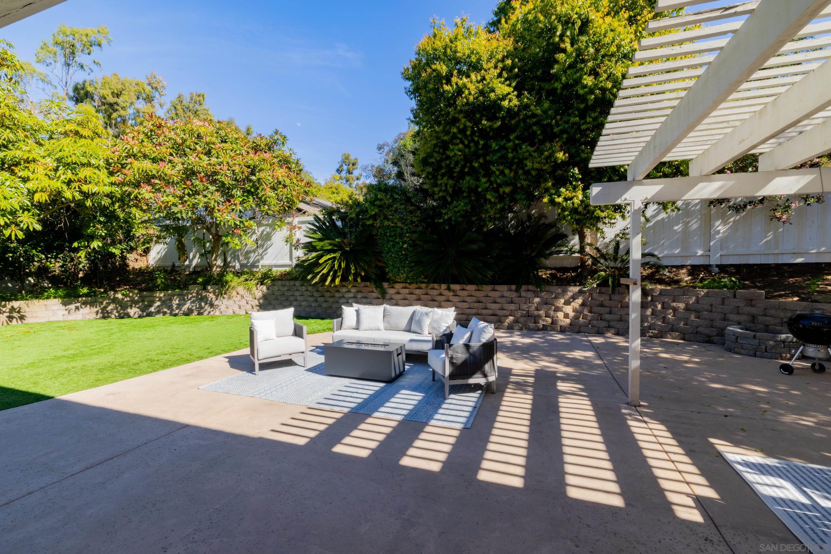 Detail Gallery Image 43 of 57 For 2518  Caminito La Paz, La Jolla,  CA 92037 - 4 Beds | 4/1 Baths