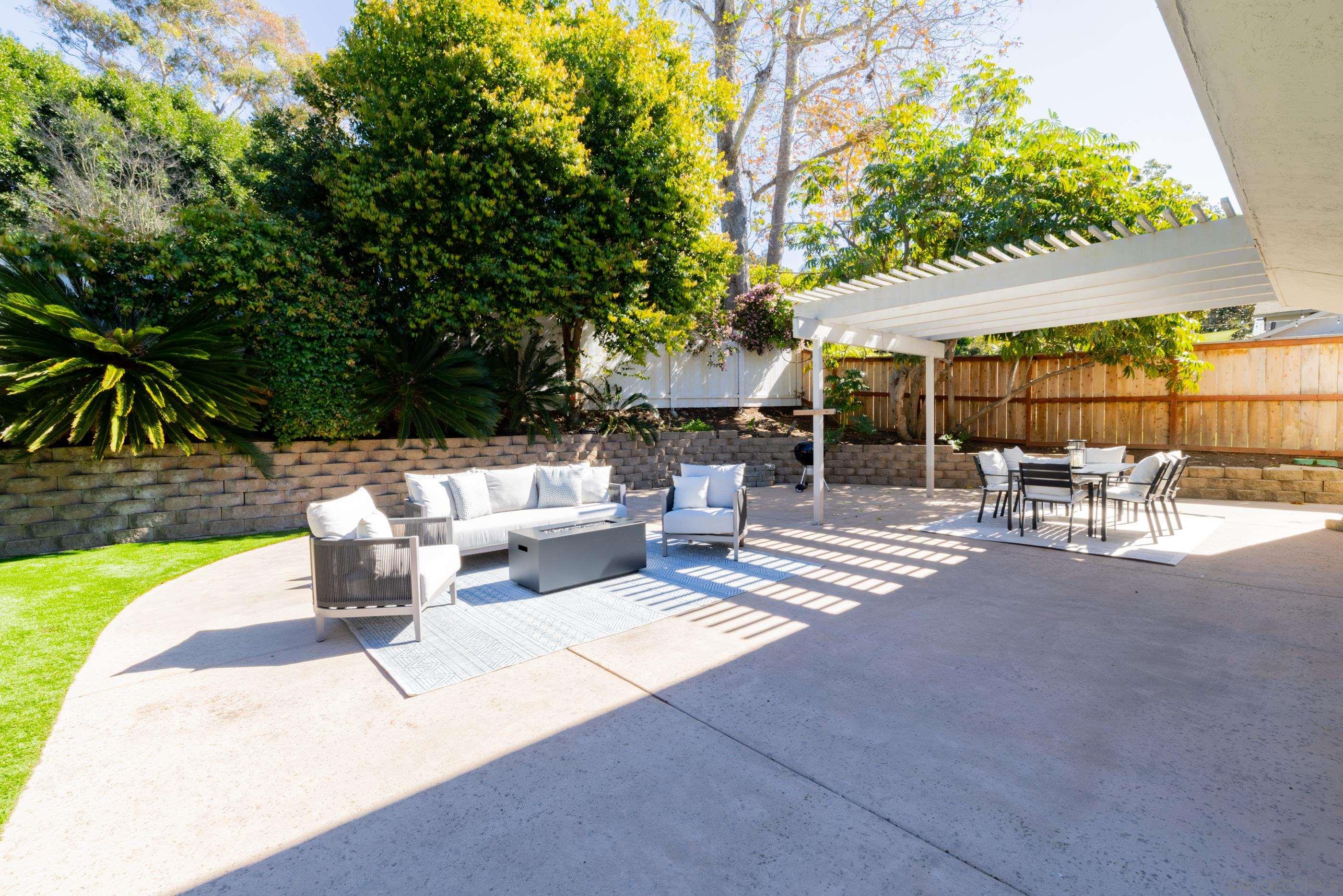 Detail Gallery Image 46 of 57 For 2518  Caminito La Paz, La Jolla,  CA 92037 - 4 Beds | 4/1 Baths