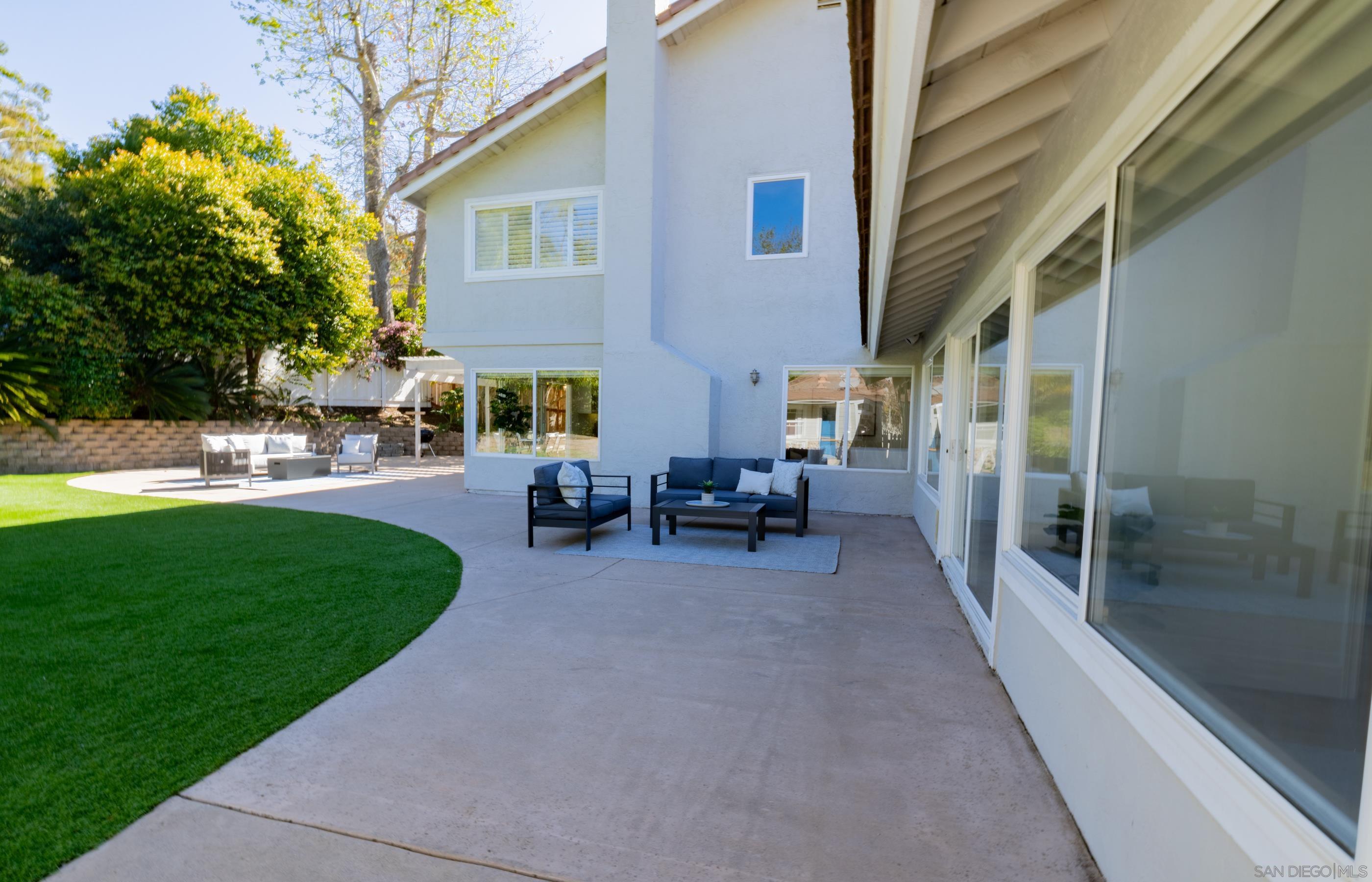 Detail Gallery Image 47 of 57 For 2518  Caminito La Paz, La Jolla,  CA 92037 - 4 Beds | 4/1 Baths