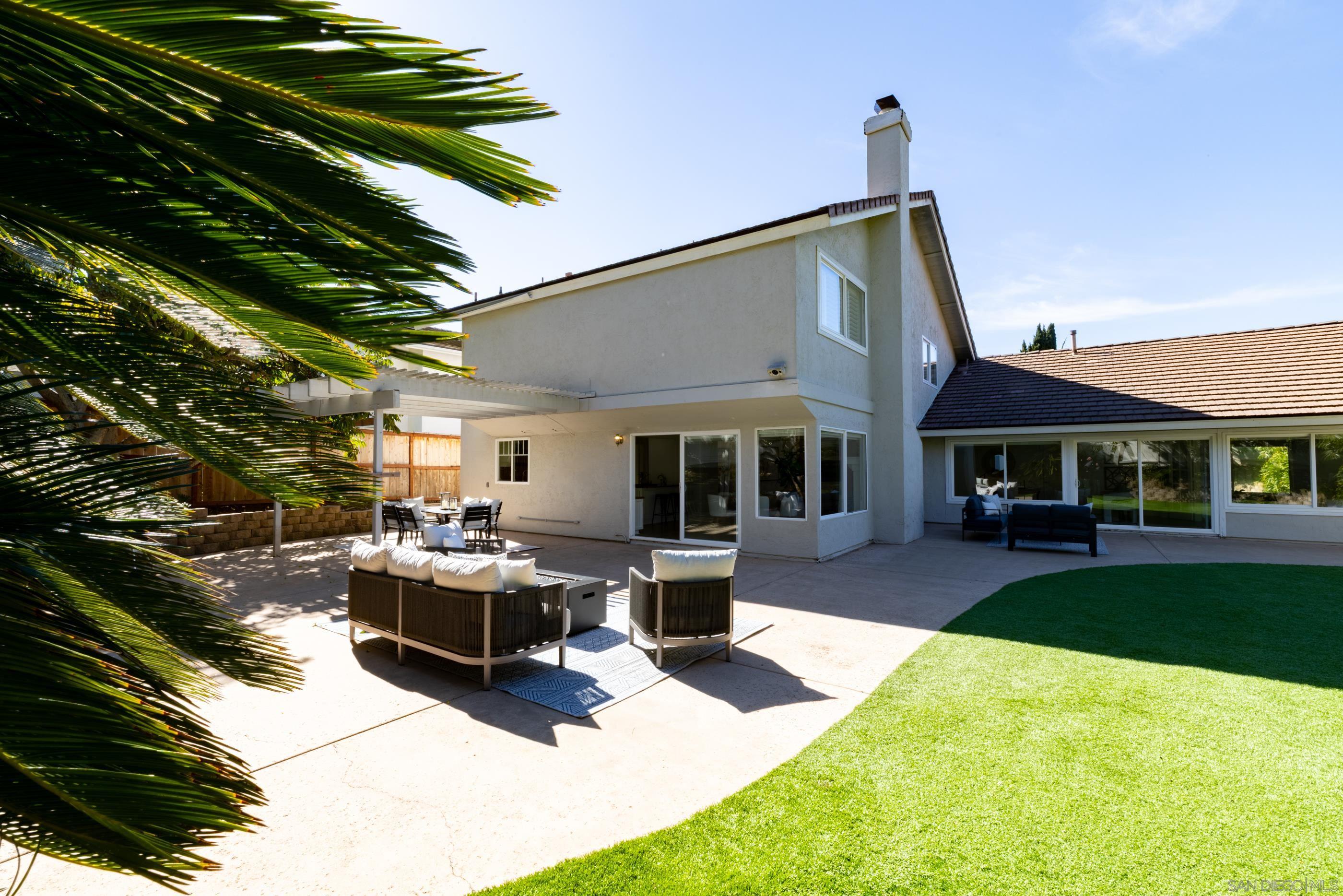 Detail Gallery Image 49 of 57 For 2518  Caminito La Paz, La Jolla,  CA 92037 - 4 Beds | 4/1 Baths