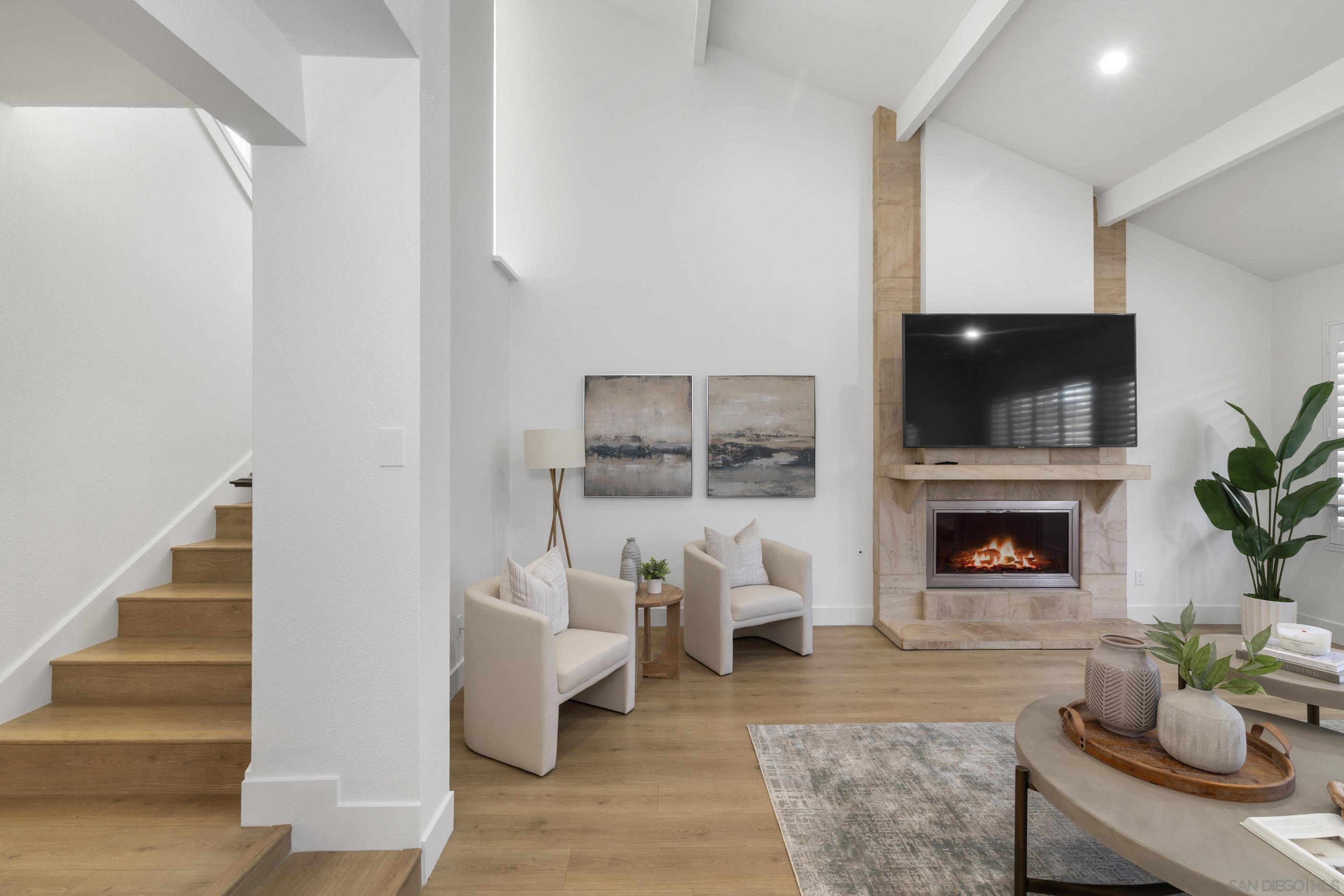 Detail Gallery Image 6 of 57 For 2518  Caminito La Paz, La Jolla,  CA 92037 - 4 Beds | 4/1 Baths