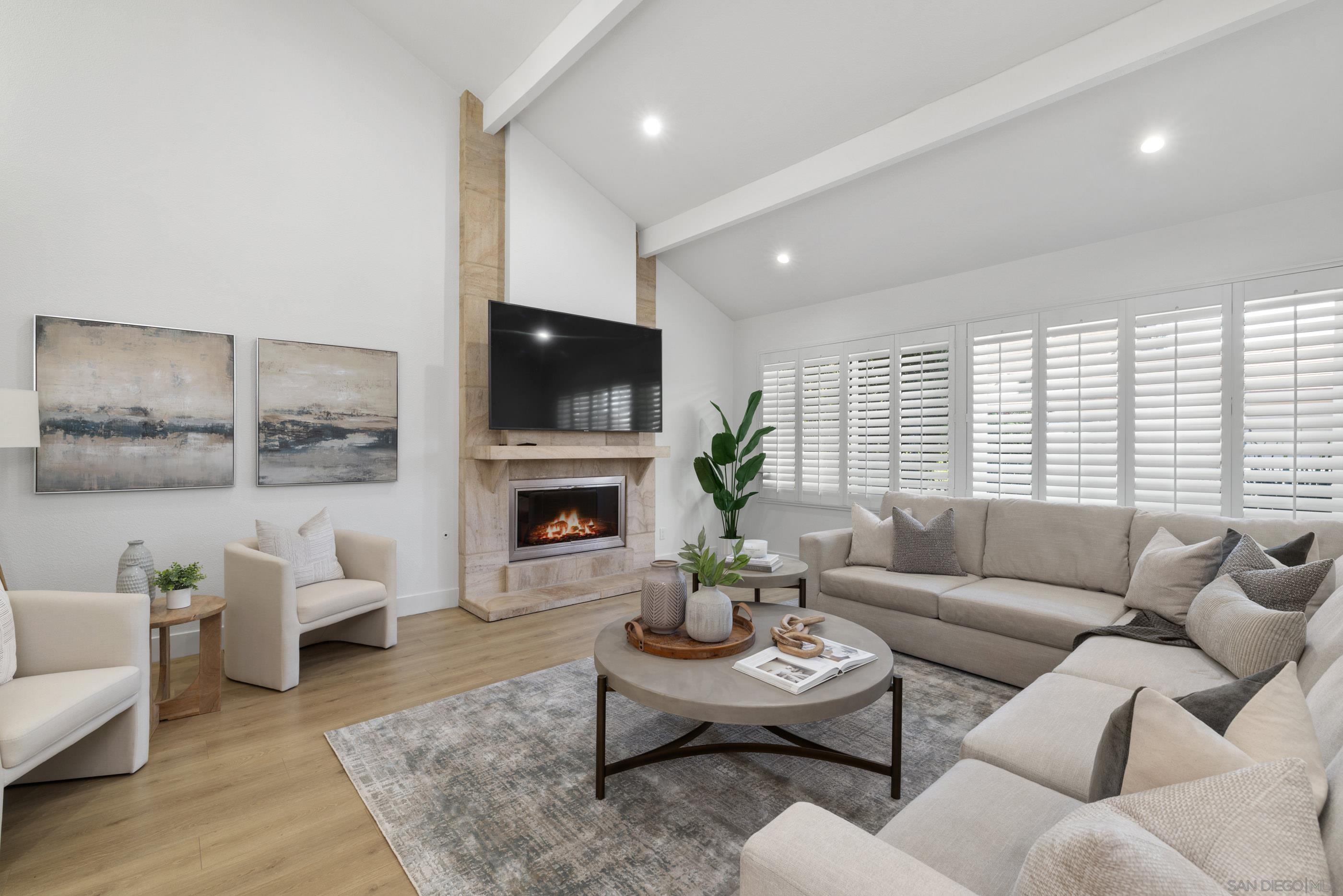 Detail Gallery Image 7 of 57 For 2518  Caminito La Paz, La Jolla,  CA 92037 - 4 Beds | 4/1 Baths