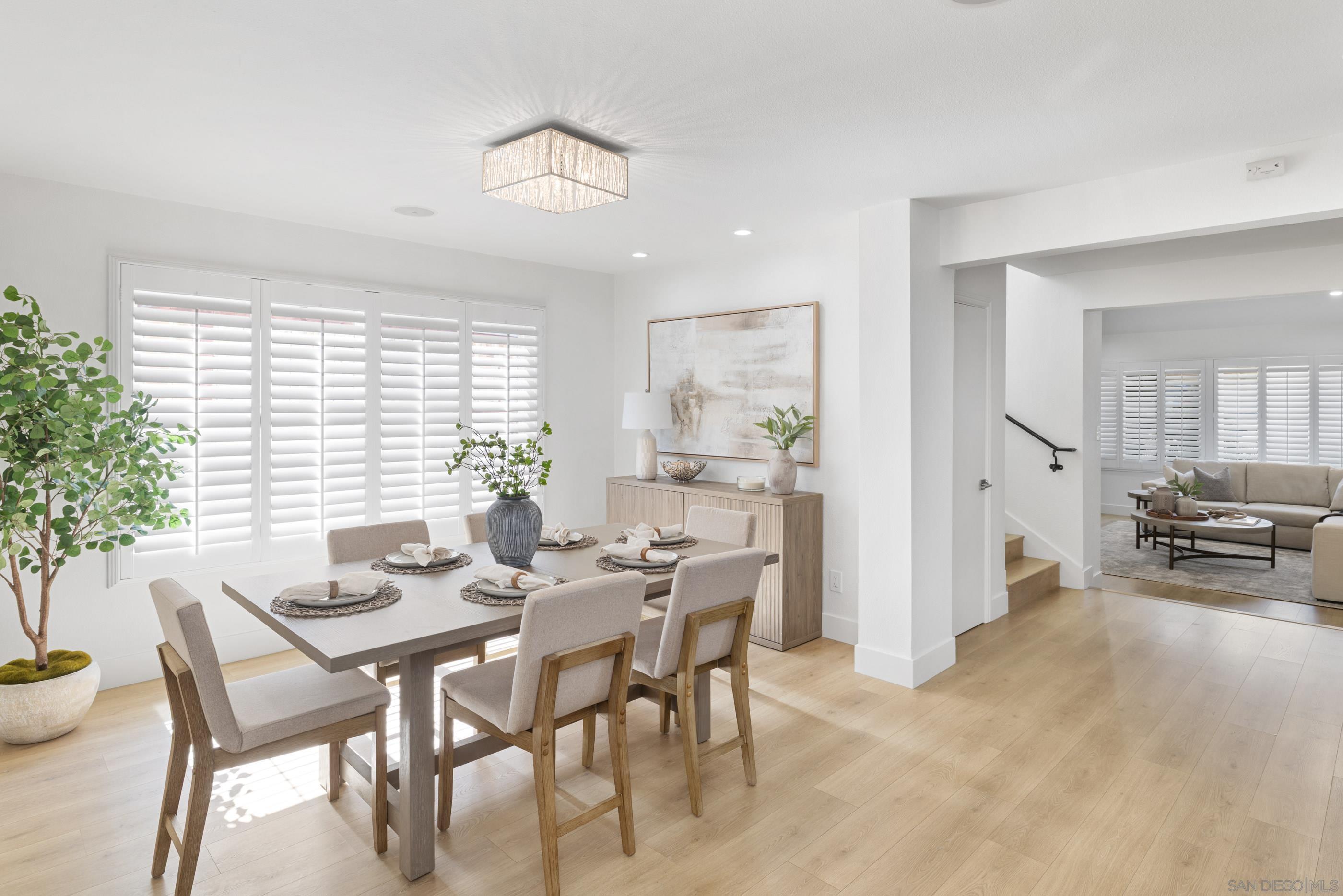 Detail Gallery Image 9 of 57 For 2518  Caminito La Paz, La Jolla,  CA 92037 - 4 Beds | 4/1 Baths