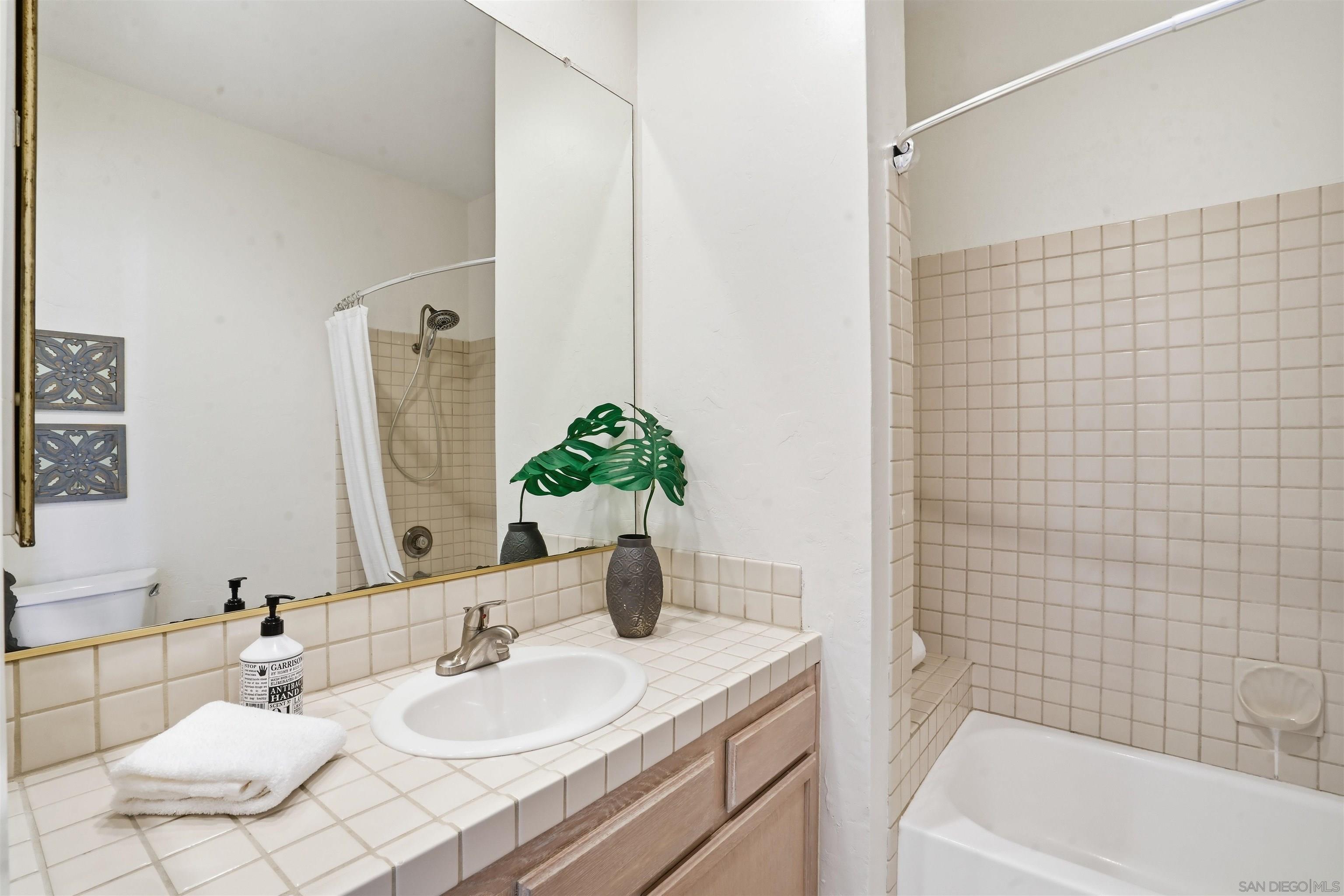Detail Gallery Image 26 of 35 For 4383  Nobel Dr  #86,  San Diego,  CA 92122 - 2 Beds | 2/1 Baths