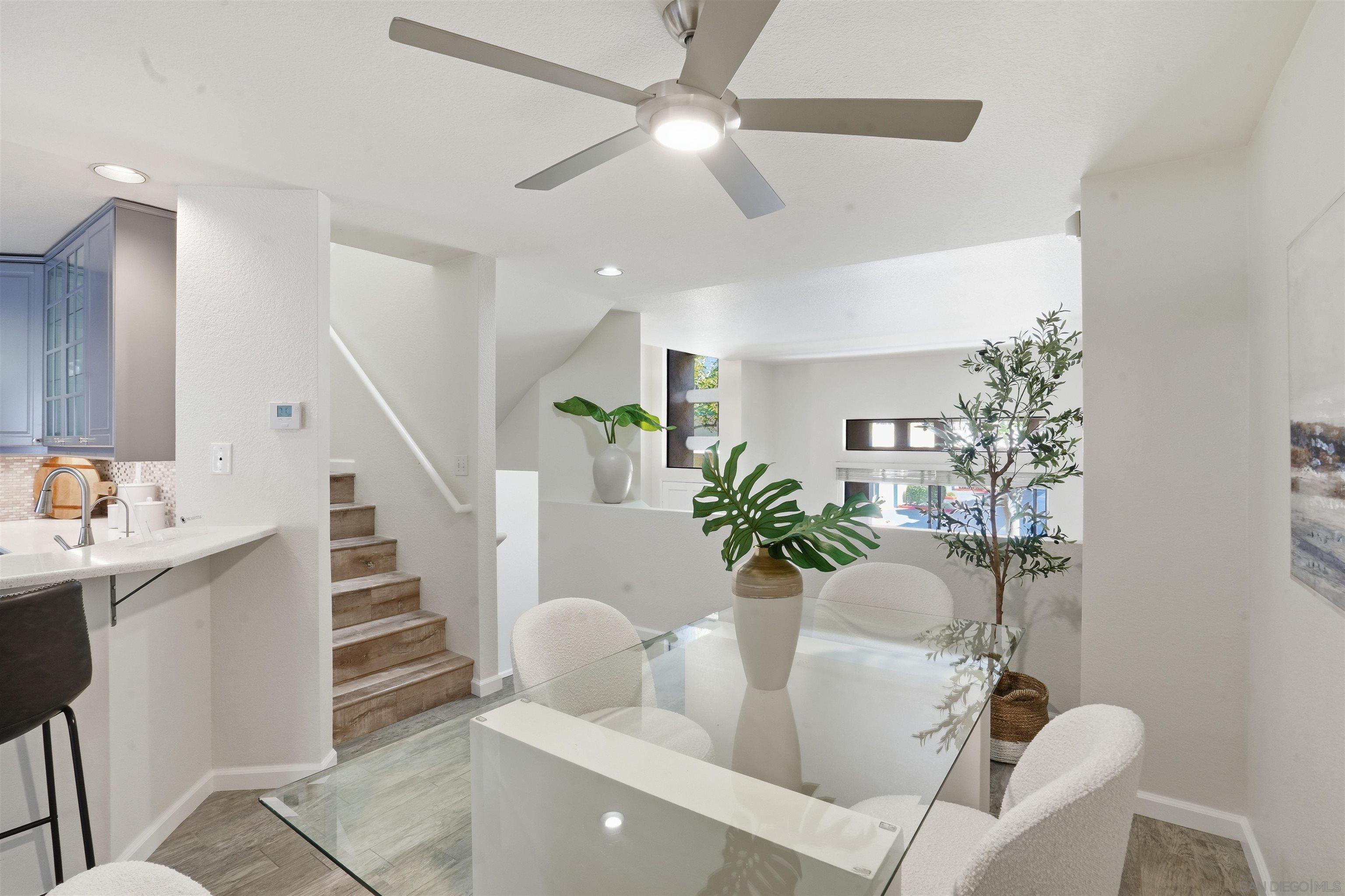 Detail Gallery Image 5 of 35 For 4383  Nobel Dr  #86,  San Diego,  CA 92122 - 2 Beds | 2/1 Baths