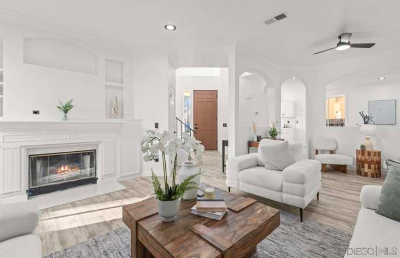 Detail Gallery Image 2 of 19 For 1344  Corte Lira, San Marcos,  CA 92069 - 4 Beds | 2/1 Baths