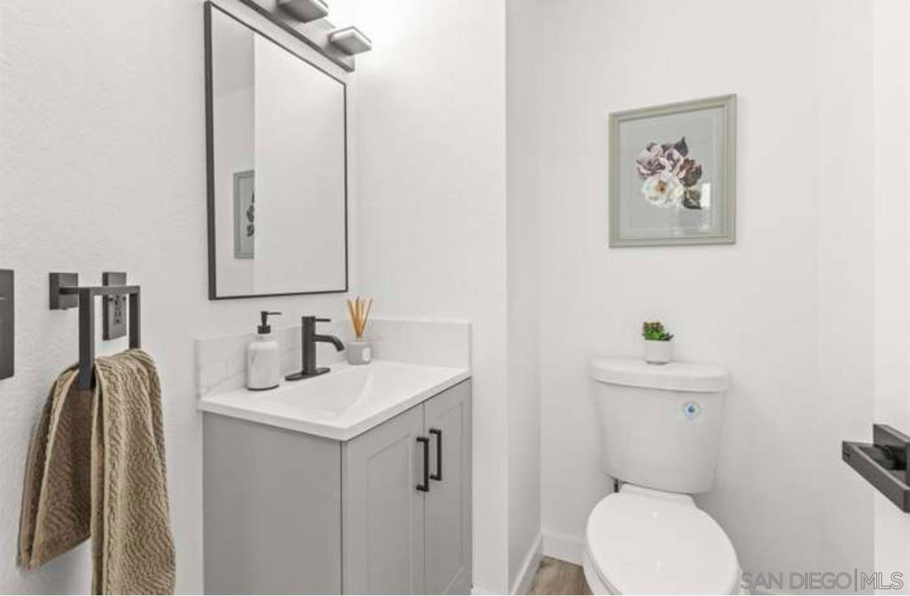 Detail Gallery Image 11 of 21 For 1344  Corte Lira, San Marcos,  CA 92069 - 4 Beds | 2/1 Baths