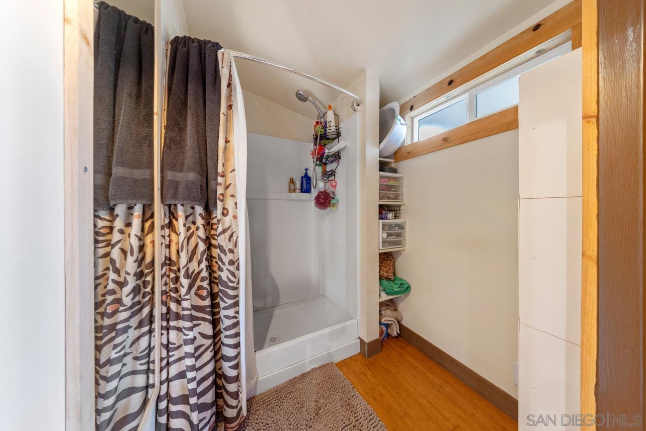 Detail Gallery Image 15 of 41 For 1380  Oak Hill Dr  Spc 42, Escondido,  CA 92026 - 3 Beds | 3 Baths