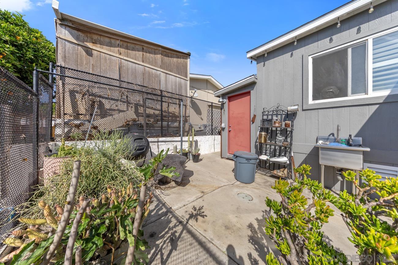 Detail Gallery Image 25 of 41 For 1380  Oak Hill Dr  Spc 42, Escondido,  CA 92026 - 3 Beds | 3 Baths