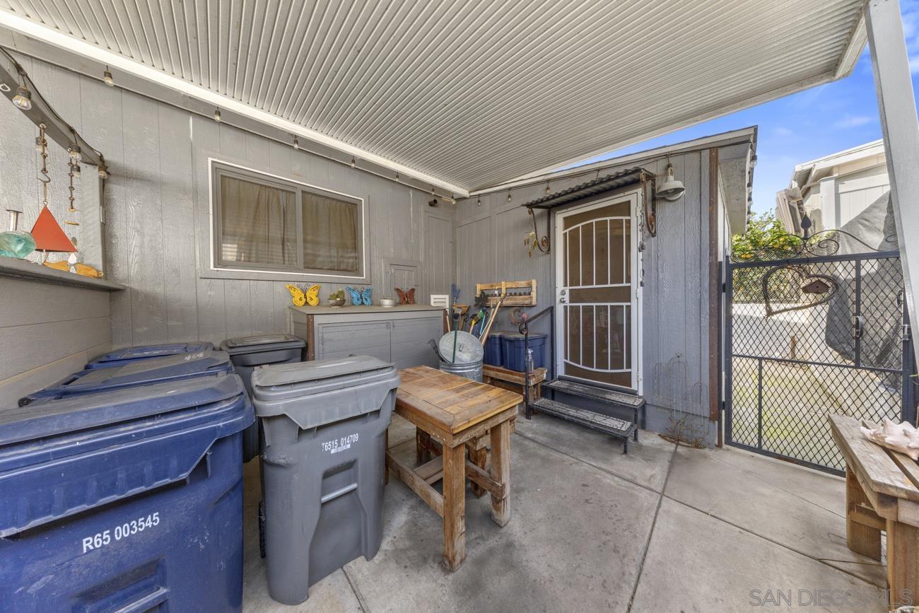 Detail Gallery Image 28 of 41 For 1380  Oak Hill Dr  Spc 42, Escondido,  CA 92026 - 3 Beds | 3 Baths