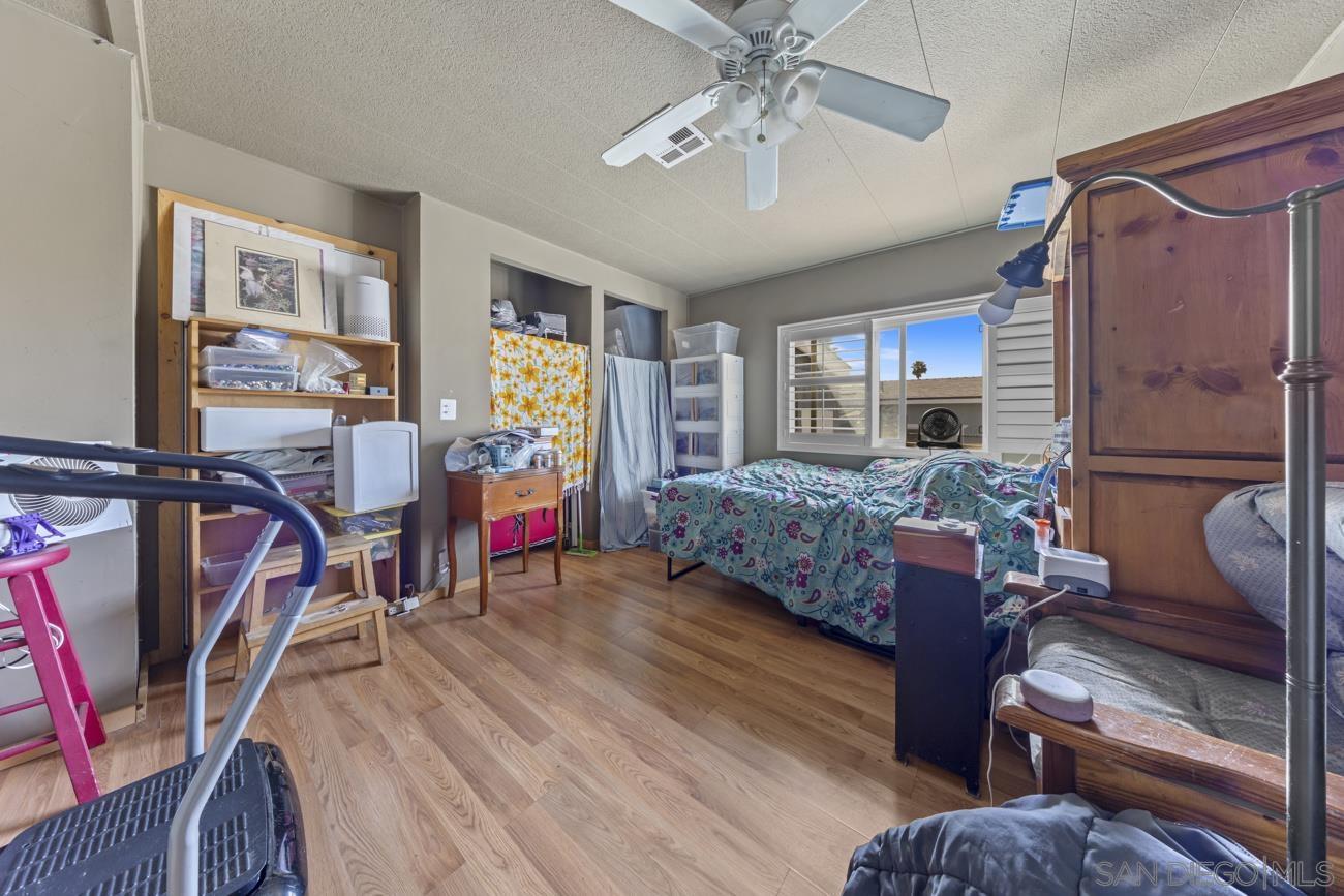 Detail Gallery Image 32 of 41 For 1380  Oak Hill Dr  Spc 42, Escondido,  CA 92026 - 3 Beds | 3 Baths