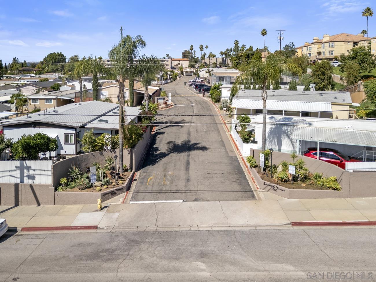 Detail Gallery Image 40 of 41 For 1380  Oak Hill Dr  Spc 42, Escondido,  CA 92026 - 3 Beds | 3 Baths