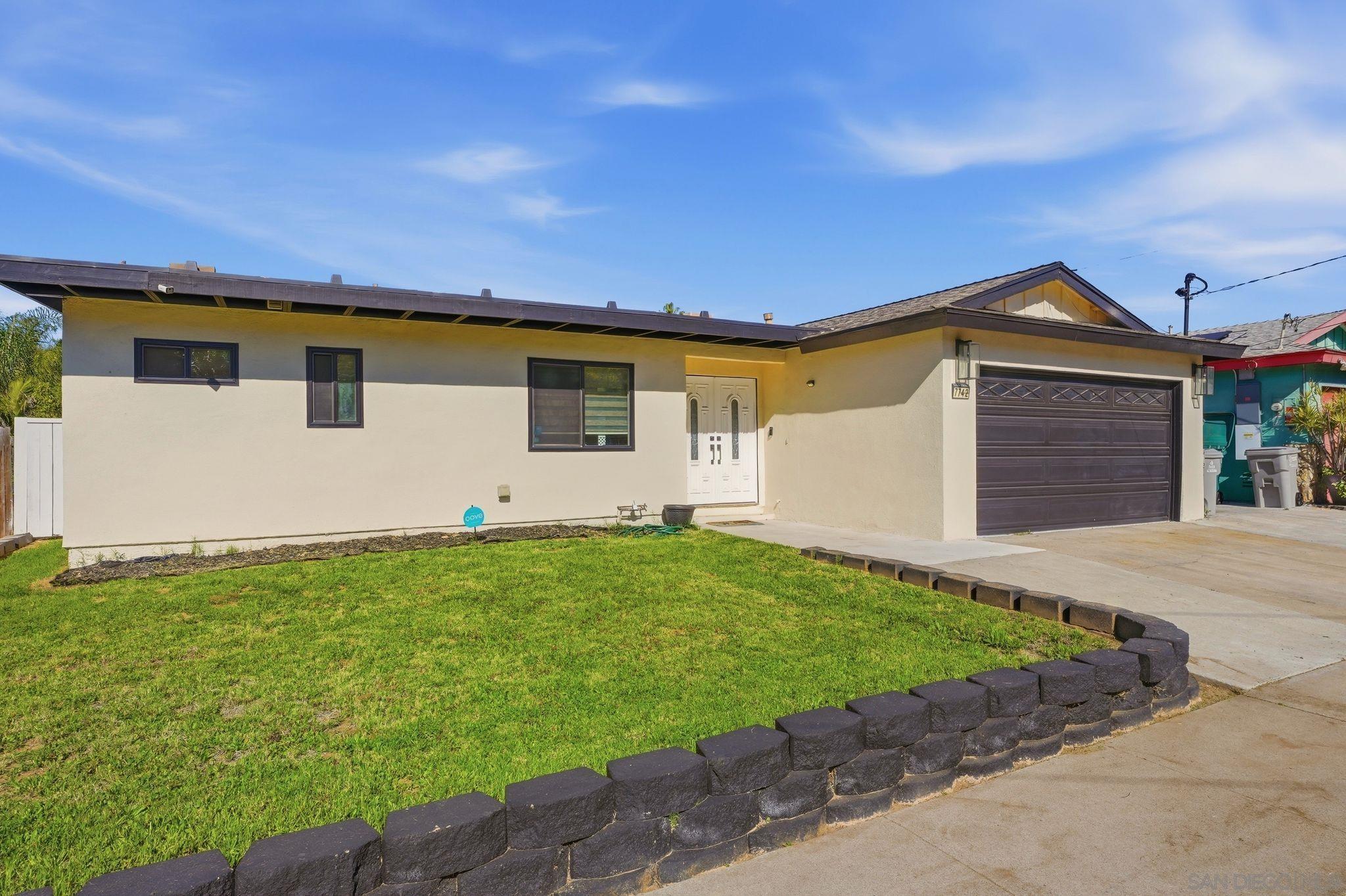 Detail Gallery Image 3 of 38 For 7742  Shorewood Dr, San Diego,  CA 92114 - 3 Beds | 1/1 Baths