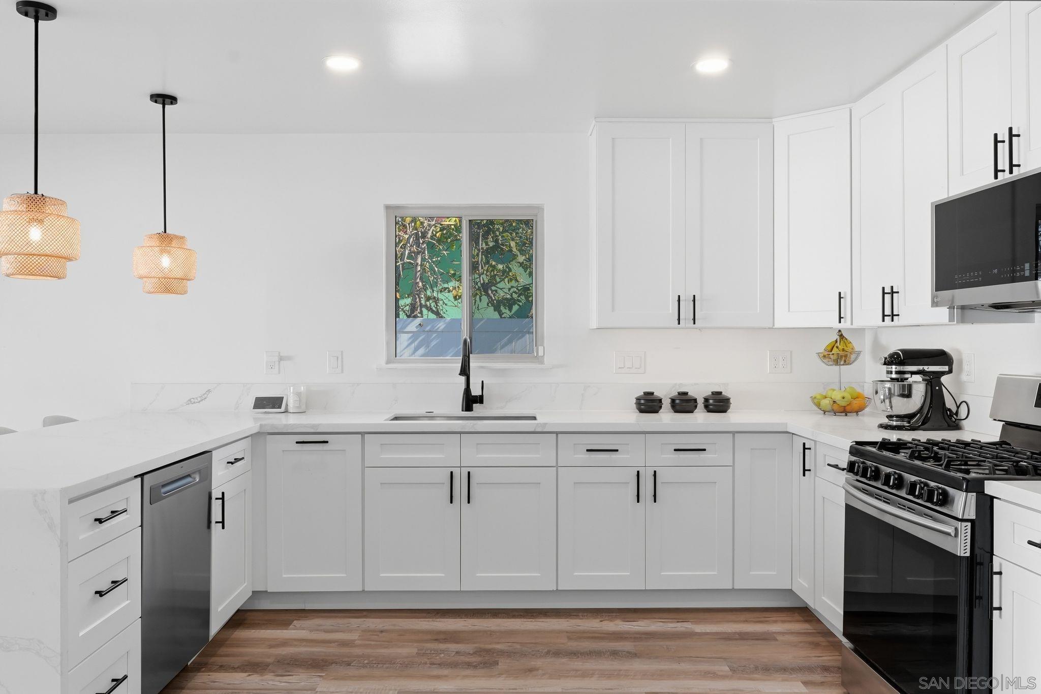 Detail Gallery Image 21 of 38 For 7742  Shorewood Dr, San Diego,  CA 92114 - 3 Beds | 1/1 Baths