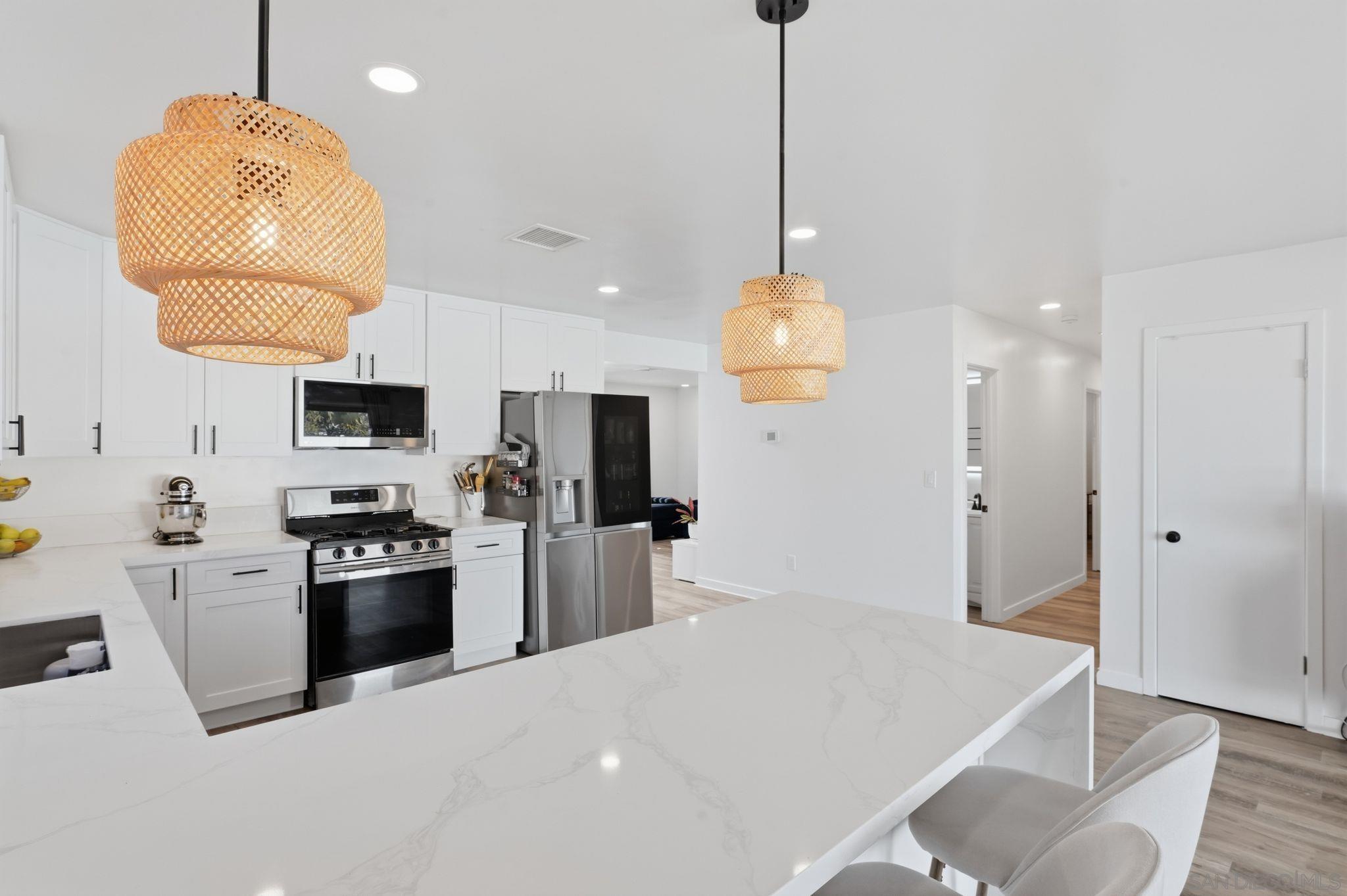 Detail Gallery Image 22 of 38 For 7742  Shorewood Dr, San Diego,  CA 92114 - 3 Beds | 1/1 Baths