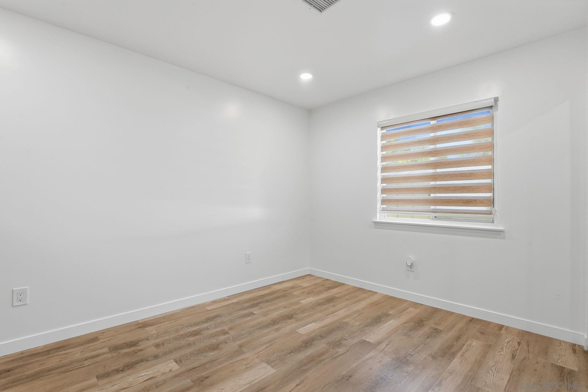 Detail Gallery Image 32 of 38 For 7742  Shorewood Dr, San Diego,  CA 92114 - 3 Beds | 1/1 Baths