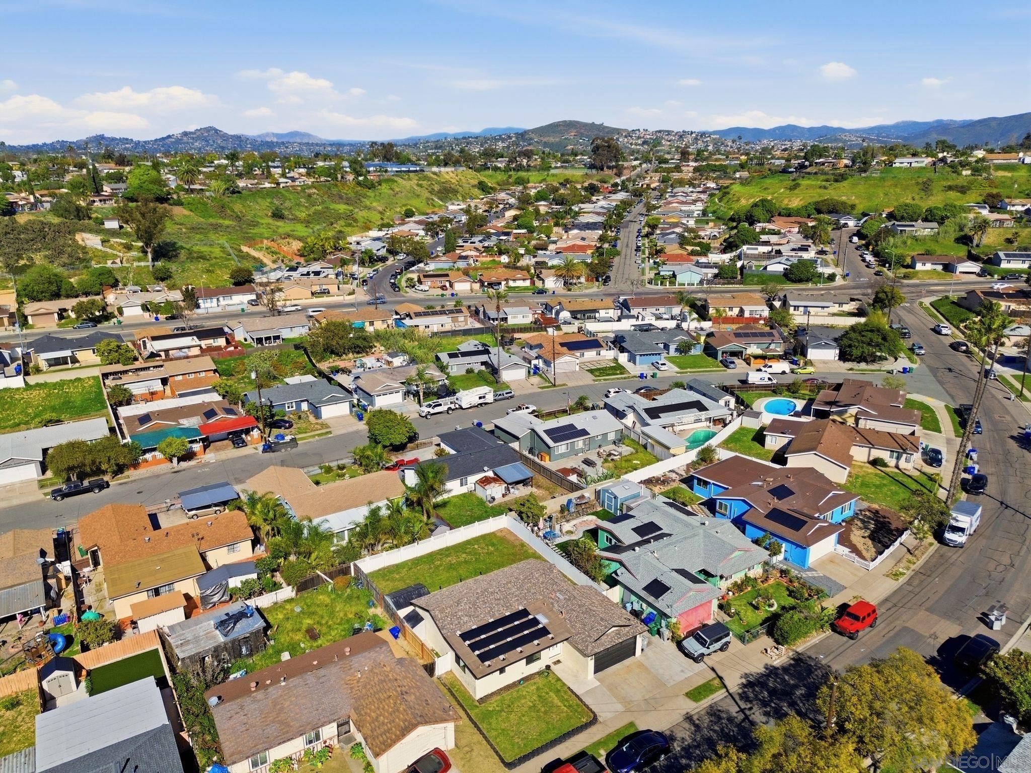 Detail Gallery Image 5 of 38 For 7742  Shorewood Dr, San Diego,  CA 92114 - 3 Beds | 1/1 Baths