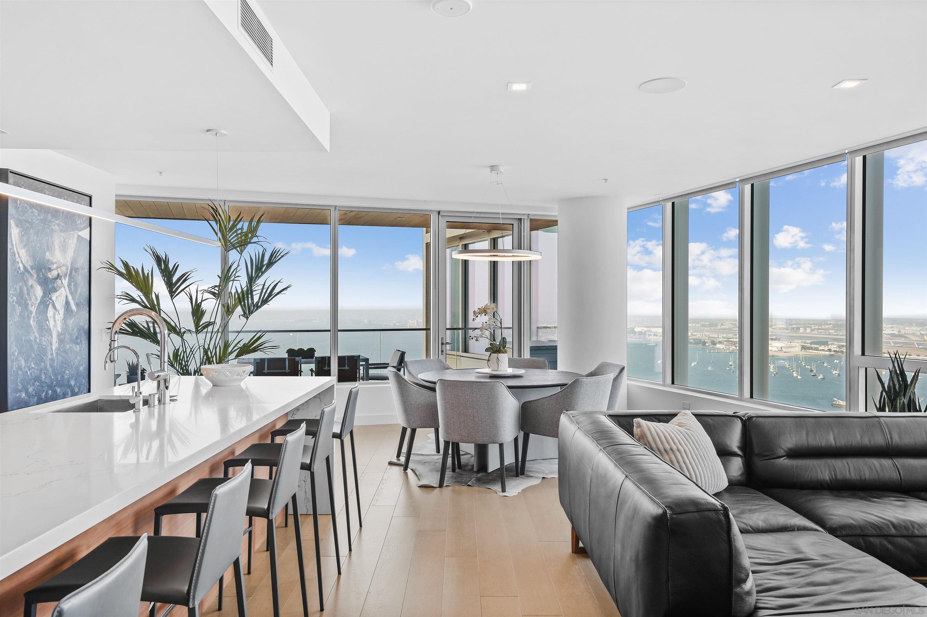 Front Image Thumbnail for SD260004895