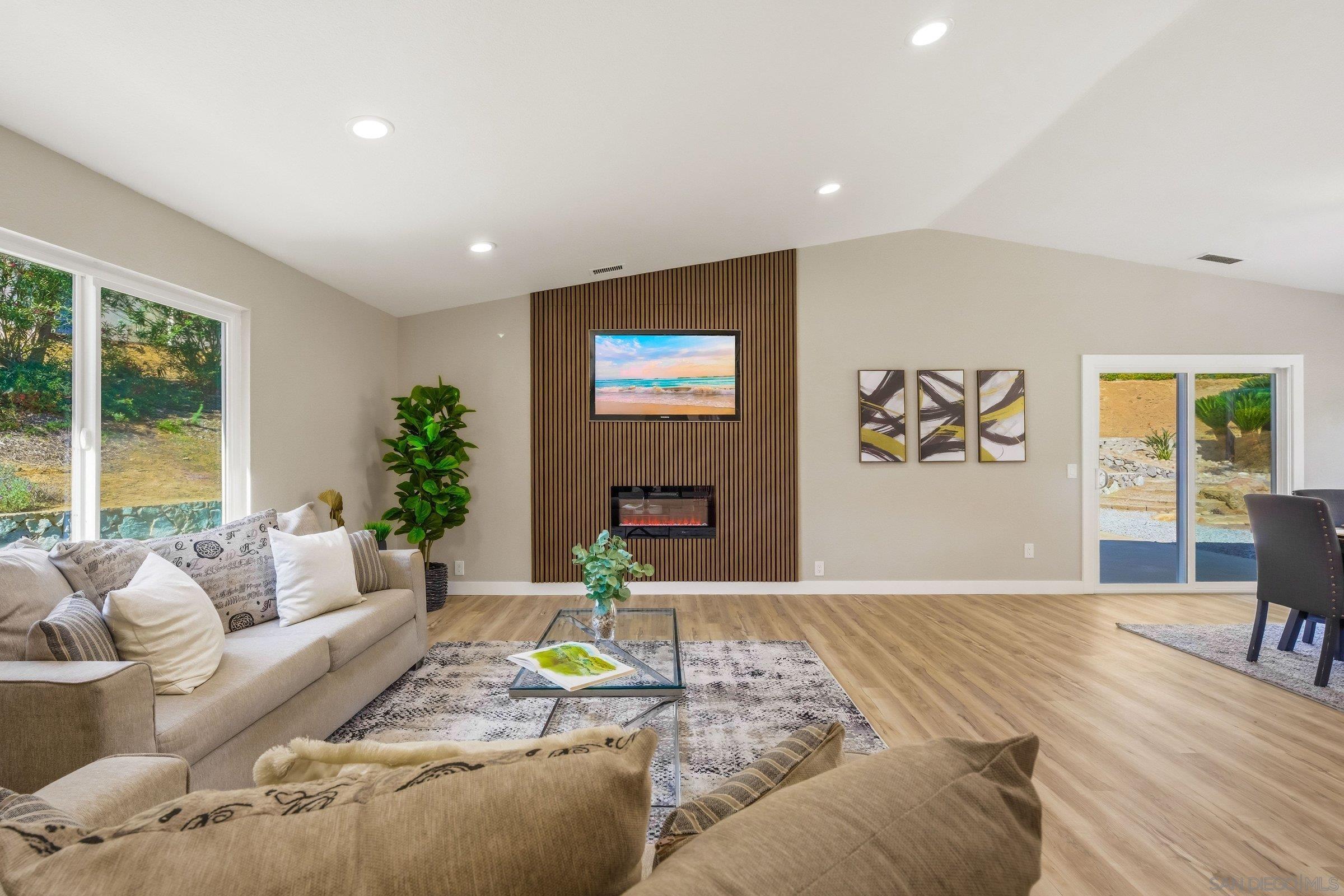 Detail Gallery Image 16 of 35 For 24763  Leada Way, Ramona,  CA 92065 - 4 Beds | 3 Baths