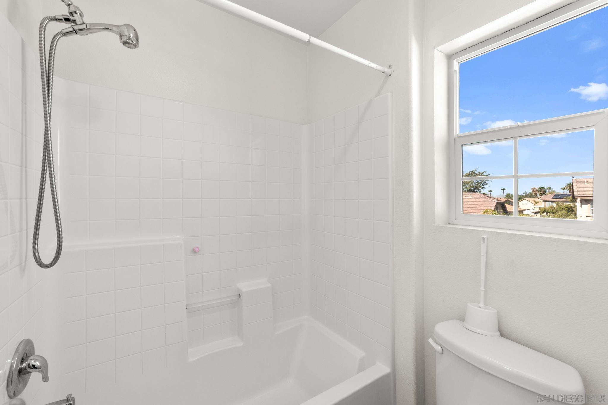 Detail Gallery Image 14 of 42 For 2090  Trinket Circle, San Jacinto,  CA 92582 - 4 Beds | 3 Baths