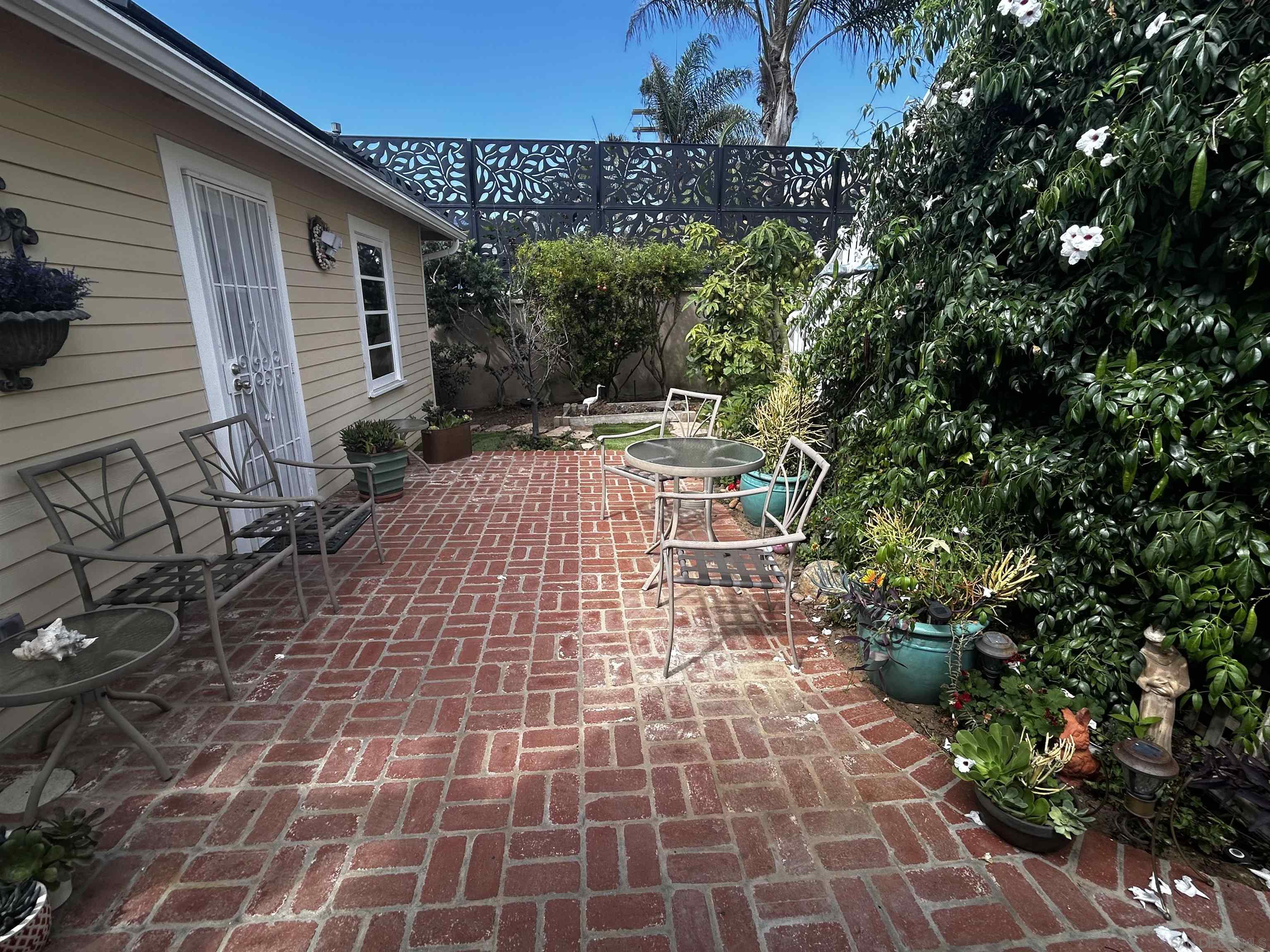 Detail Gallery Image 27 of 31 For 5741  Chelsea Ave, La Jolla,  CA 92037 - 3 Beds | 2 Baths