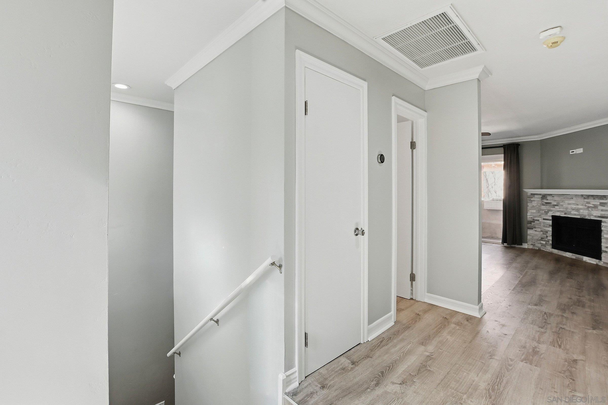 Detail Gallery Image 11 of 27 For 10794  Jeanne Ter  #E,  Santee,  CA 92071 - 2 Beds | 2/1 Baths