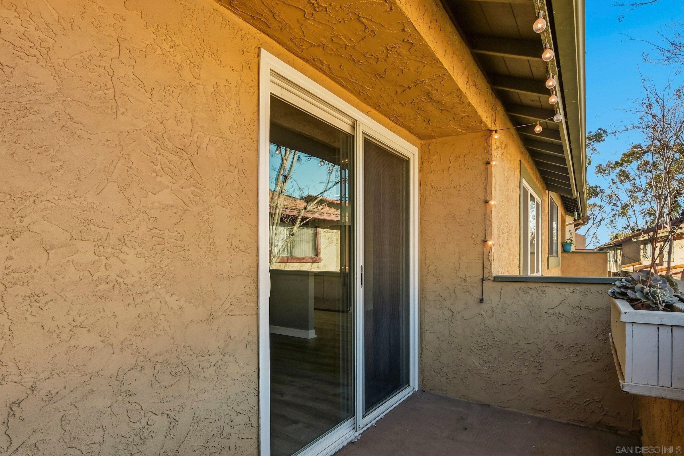 Detail Gallery Image 21 of 27 For 10794  Jeanne Ter  #E,  Santee,  CA 92071 - 2 Beds | 2/1 Baths