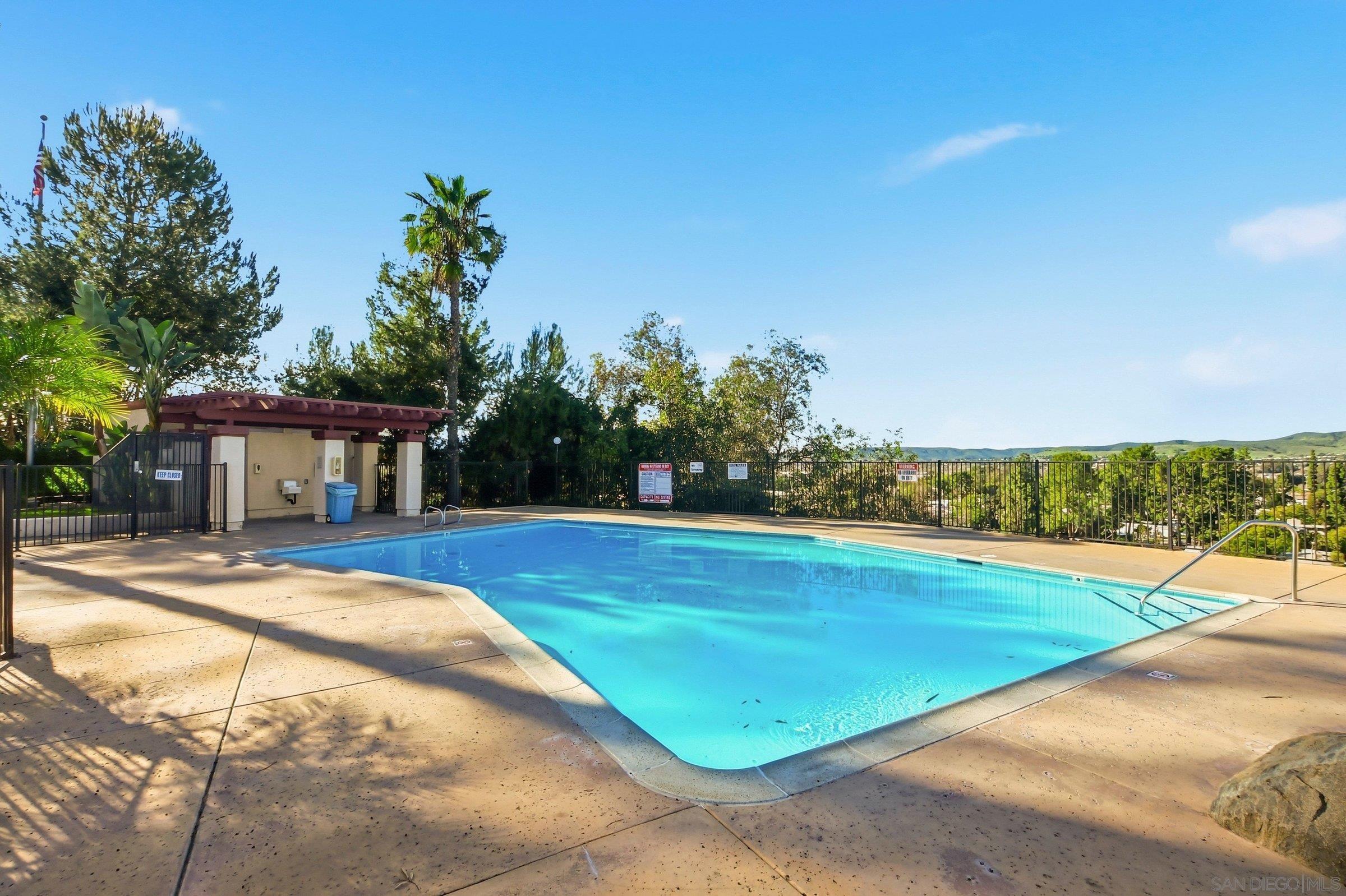 Detail Gallery Image 24 of 27 For 10794  Jeanne Ter  #E,  Santee,  CA 92071 - 2 Beds | 2/1 Baths