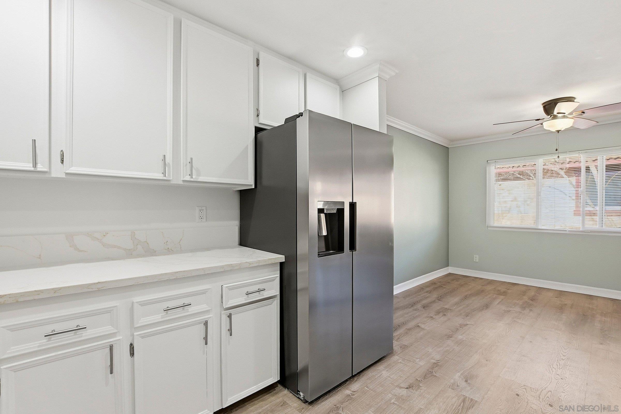 Detail Gallery Image 10 of 27 For 10794  Jeanne Ter  #E,  Santee,  CA 92071 - 2 Beds | 2/1 Baths