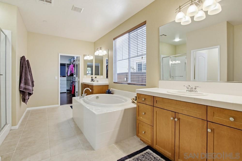 Detail Gallery Image 21 of 43 For 2954  Rangpur Ct, Escondido,  CA 92027 - 5 Beds | 3/1 Baths