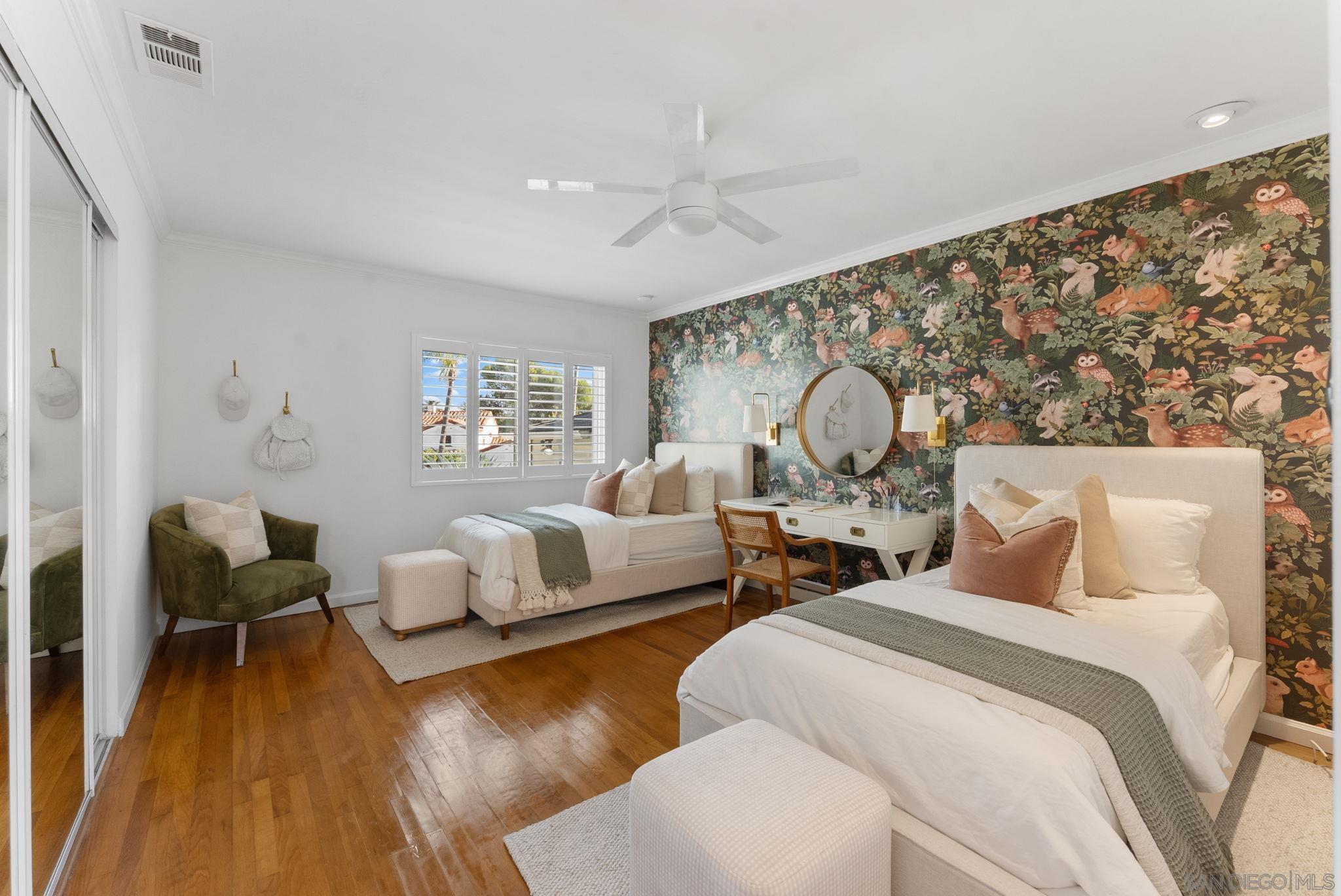 Detail Gallery Image 20 of 31 For 4540 E Talmadge Drive, San Diego,  CA 92116 - 3 Beds | 3 Baths