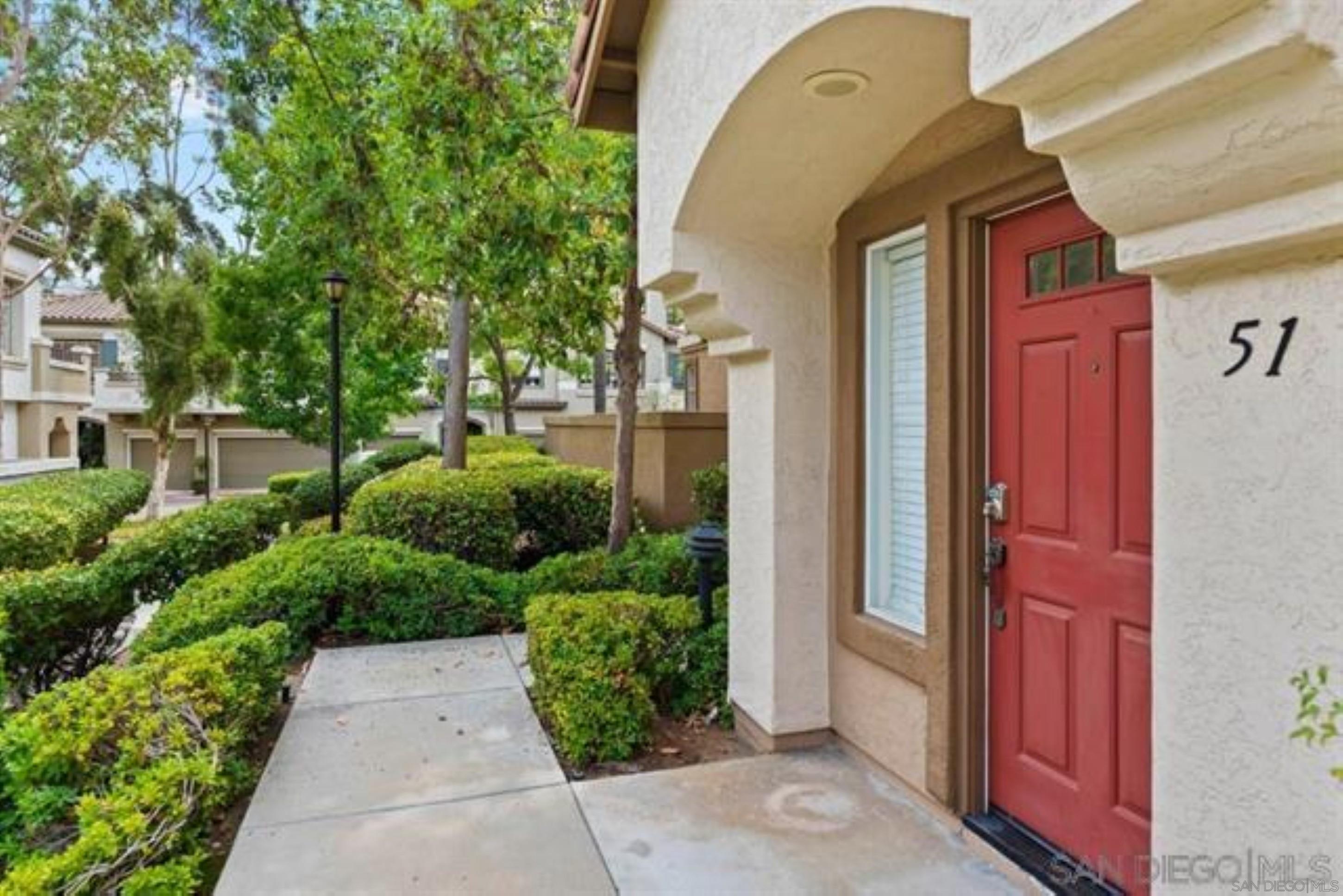 Detail Gallery Image 2 of 34 For 12488  Heatherton Ct  #51,  San Diego,  CA 92128 - 2 Beds | 2 Baths