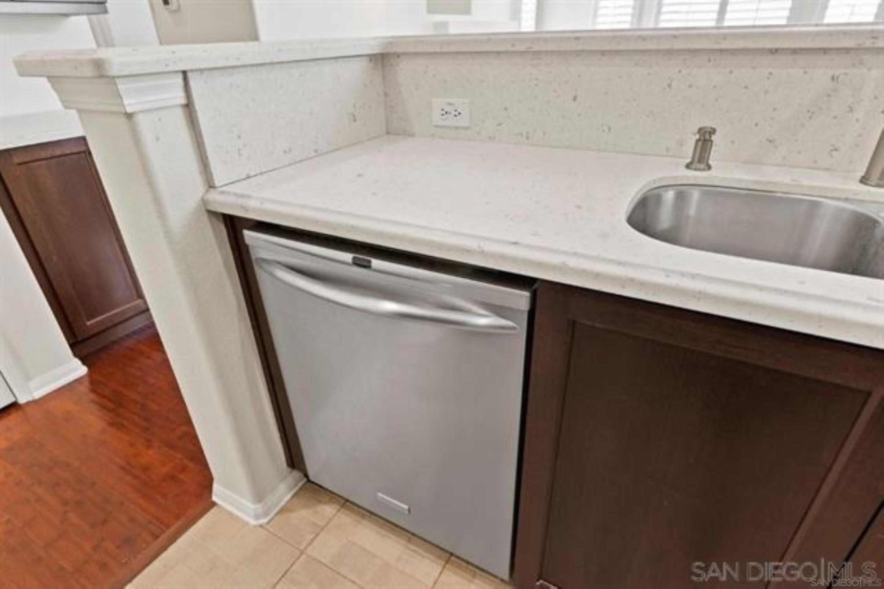 Detail Gallery Image 12 of 34 For 12488  Heatherton Ct  #51,  San Diego,  CA 92128 - 2 Beds | 2 Baths