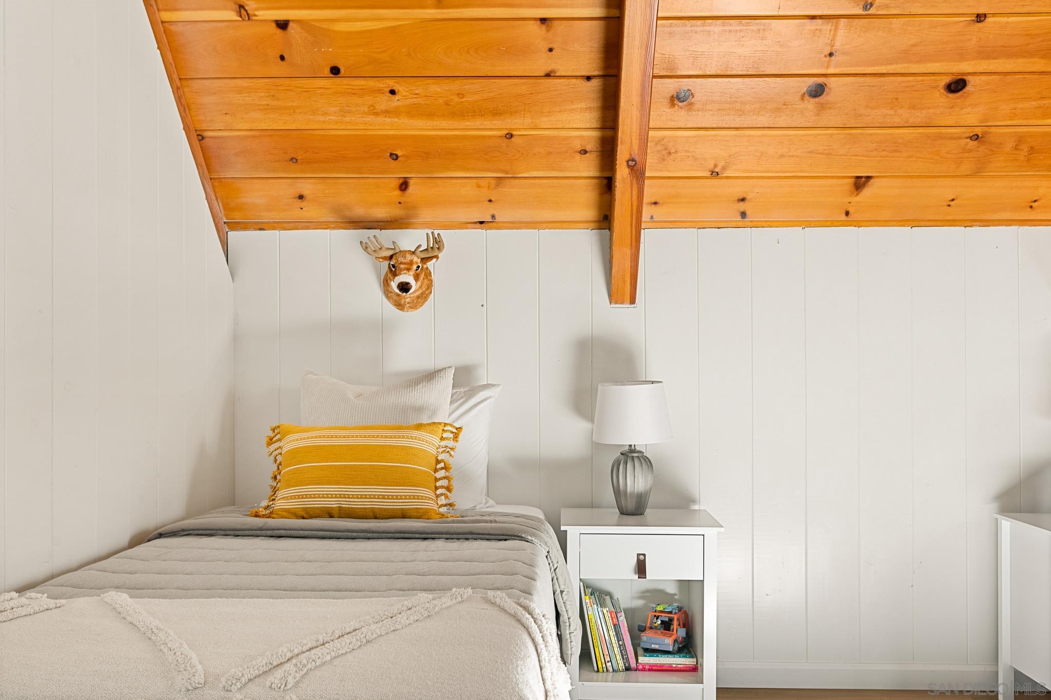 Detail Gallery Image 30 of 46 For 720  Buckingham Sq, Lake Arrowhead,  CA 92352 - 3 Beds | 2/1 Baths