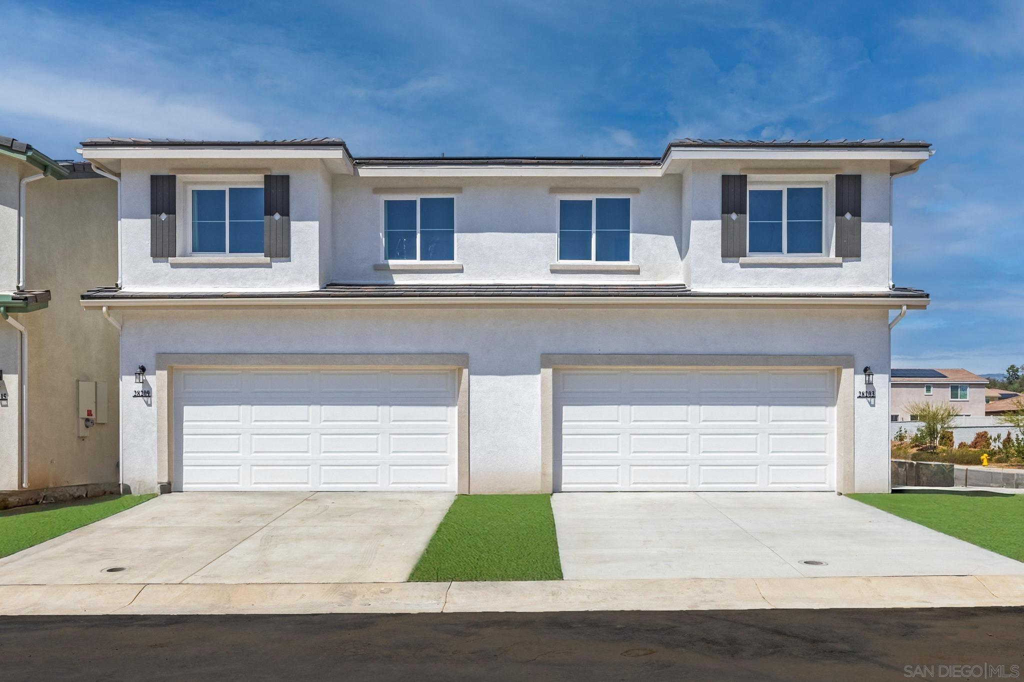 Front Image Thumbnail for SD260004914