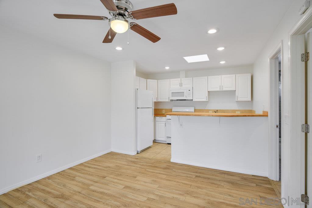 Detail Gallery Image 5 of 22 For 4618  Marlborough Dr. (1/2), San Diego,  CA 92116 - 1 Beds | 1 Baths