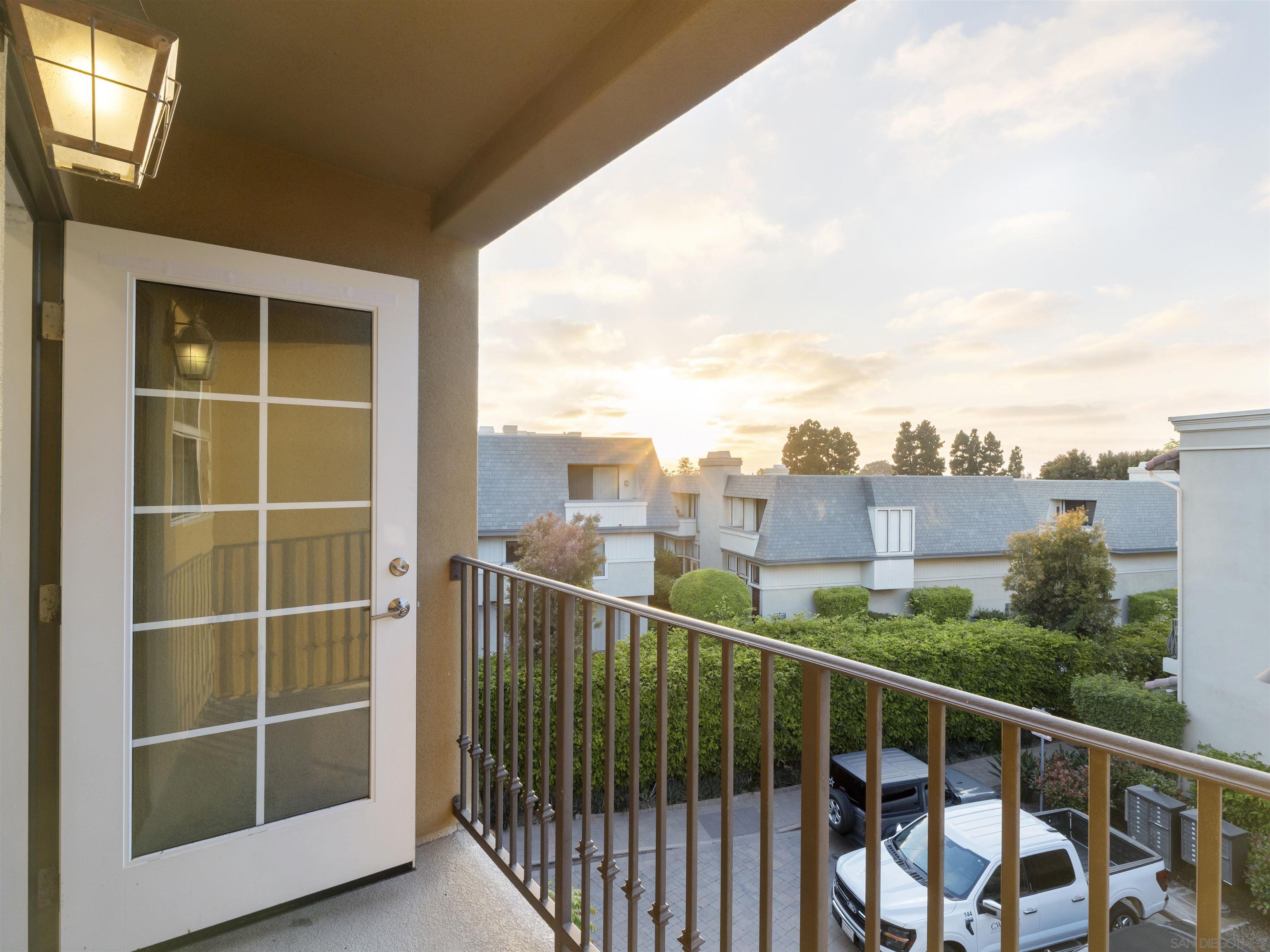 Detail Gallery Image 22 of 24 For 2400  Torrey Pines Rd  #112,  La Jolla,  CA 92037 - 5 Beds | 4 Baths