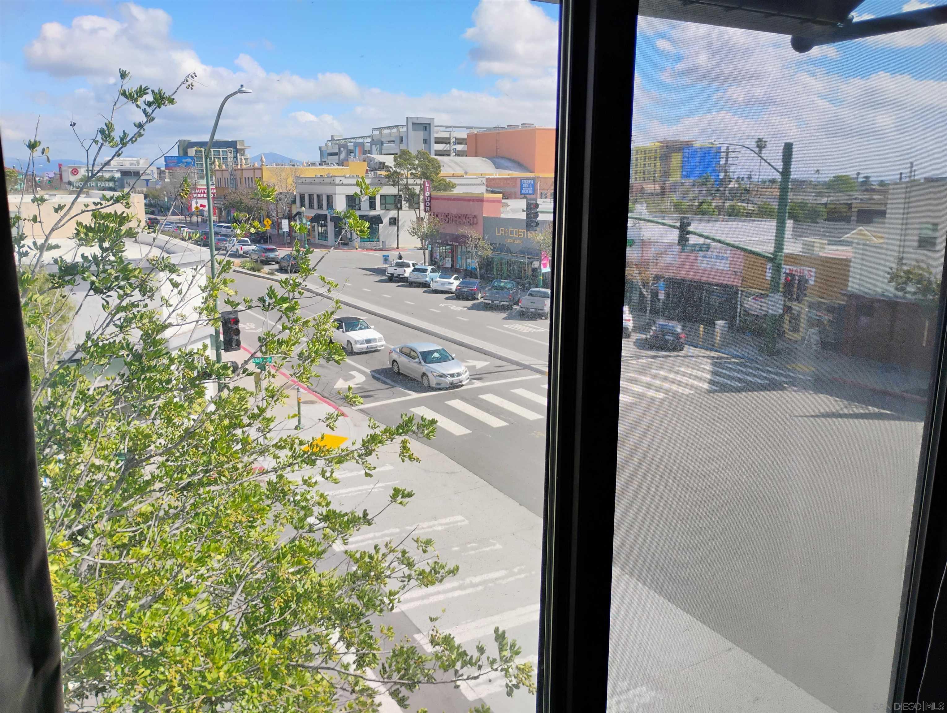 Detail Gallery Image 7 of 10 For 2828  University Ave  307, San Diego,  CA 92104 - 2 Beds | 1 Baths