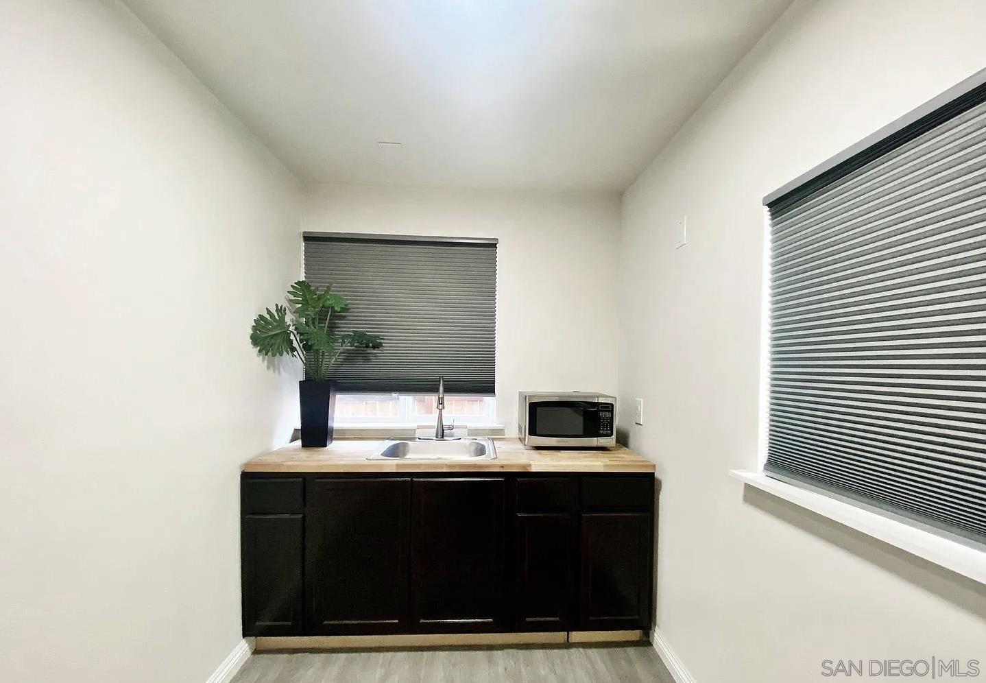 Detail Gallery Image 11 of 41 For 222-224 W 8th Ave, Escondido,  CA 92025 - – Beds | – Baths