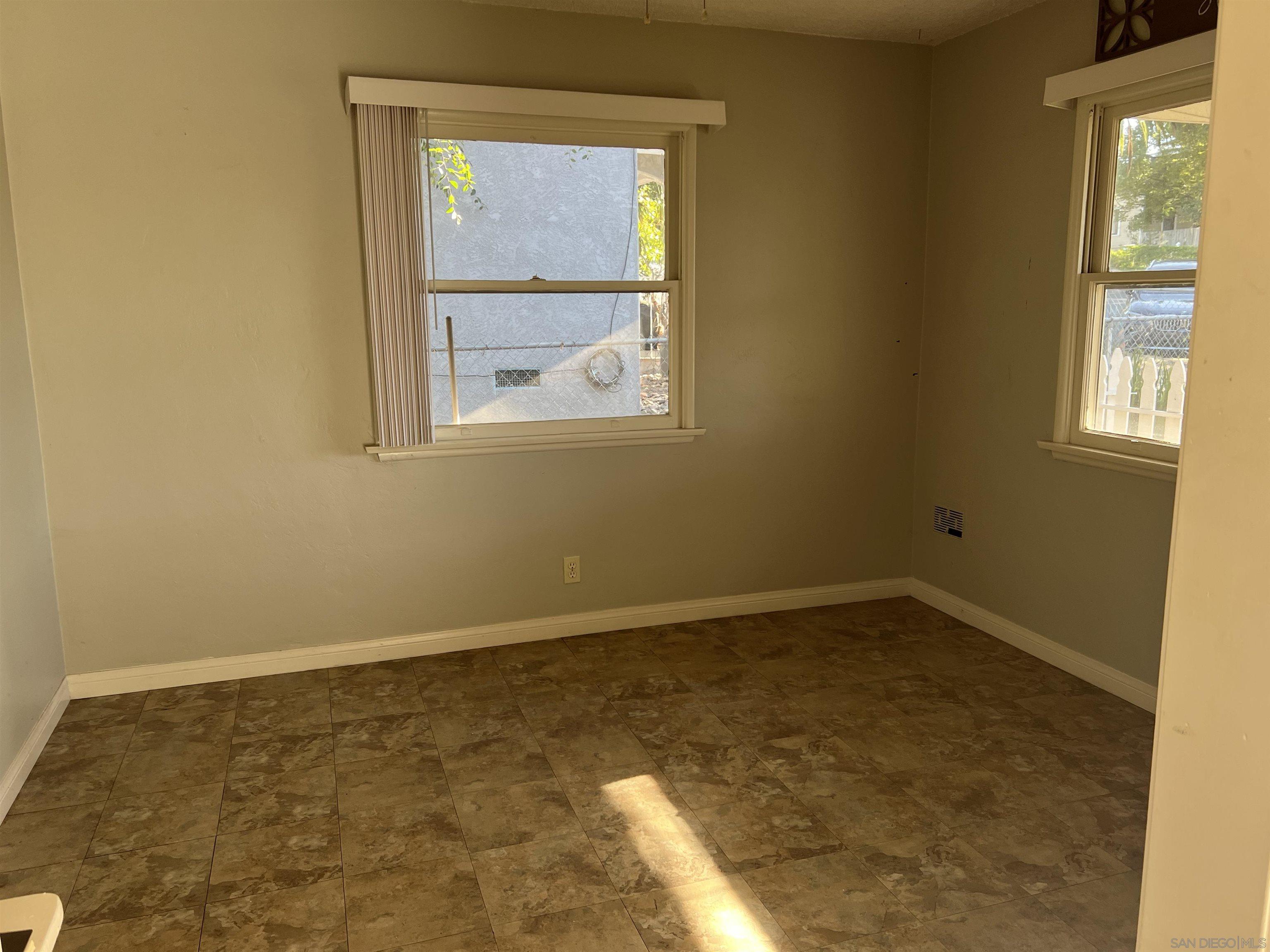 Detail Gallery Image 22 of 41 For 222-224 W 8th Ave, Escondido,  CA 92025 - – Beds | – Baths